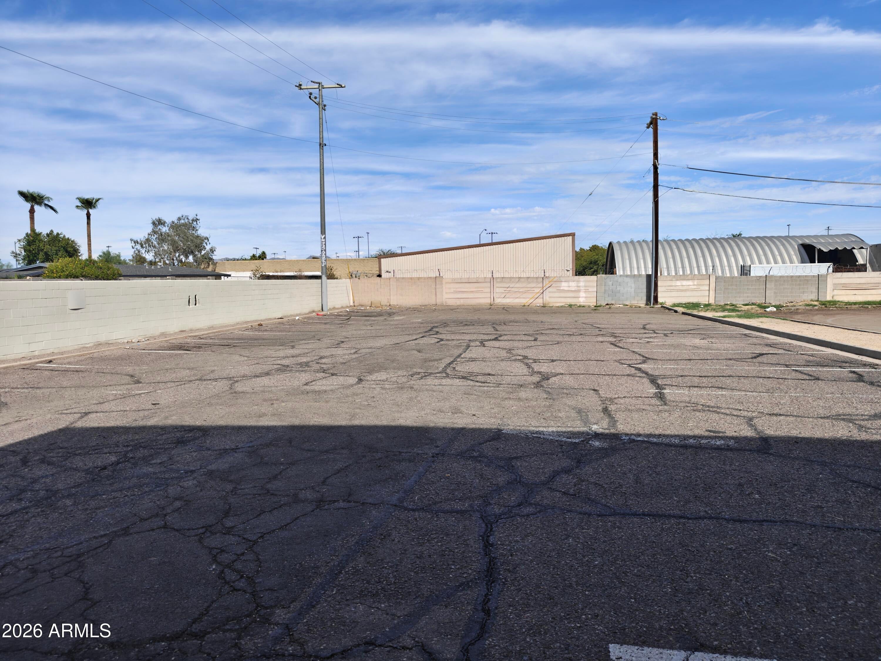 3216 E Cactus Road