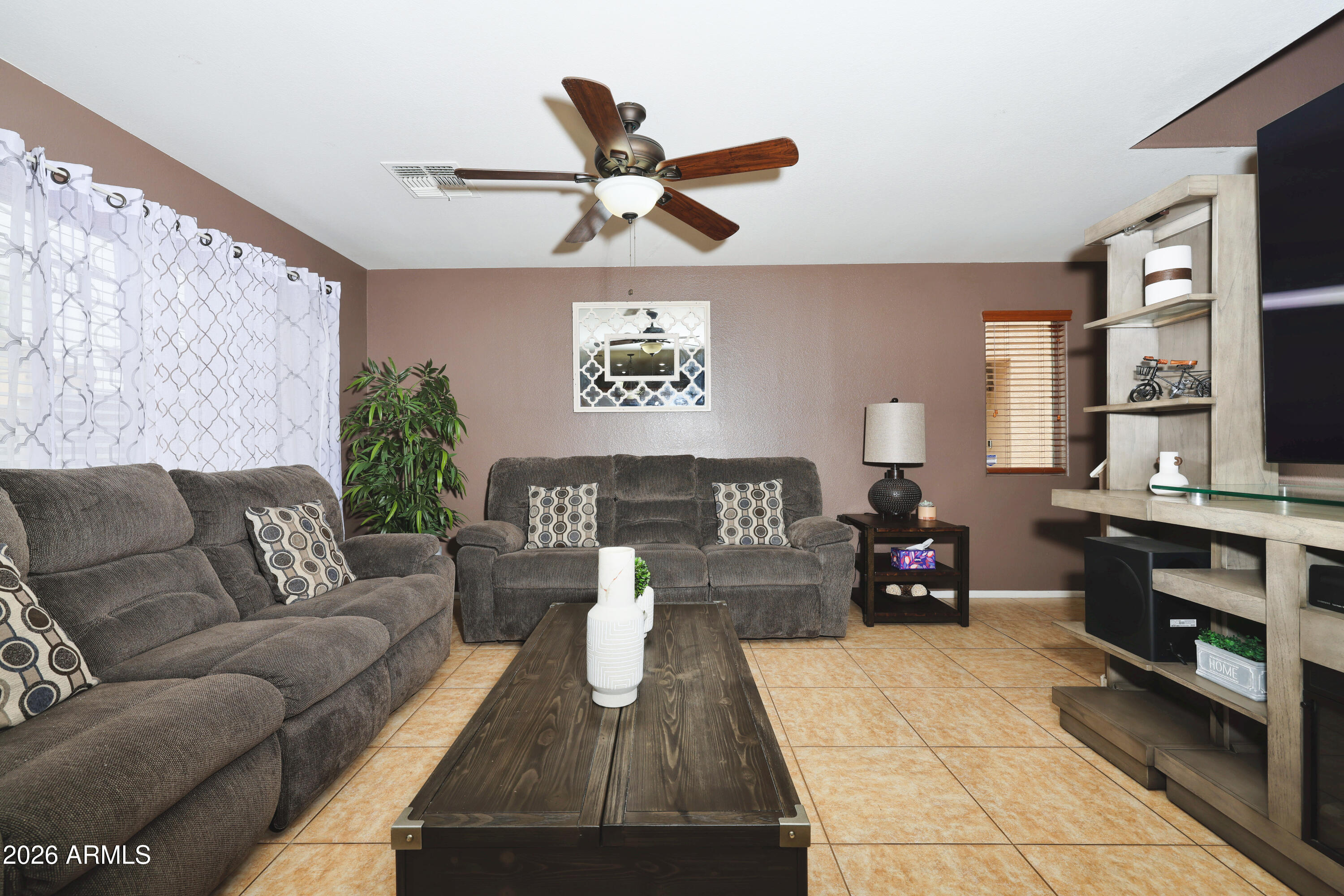 41980 W Sunland Drive