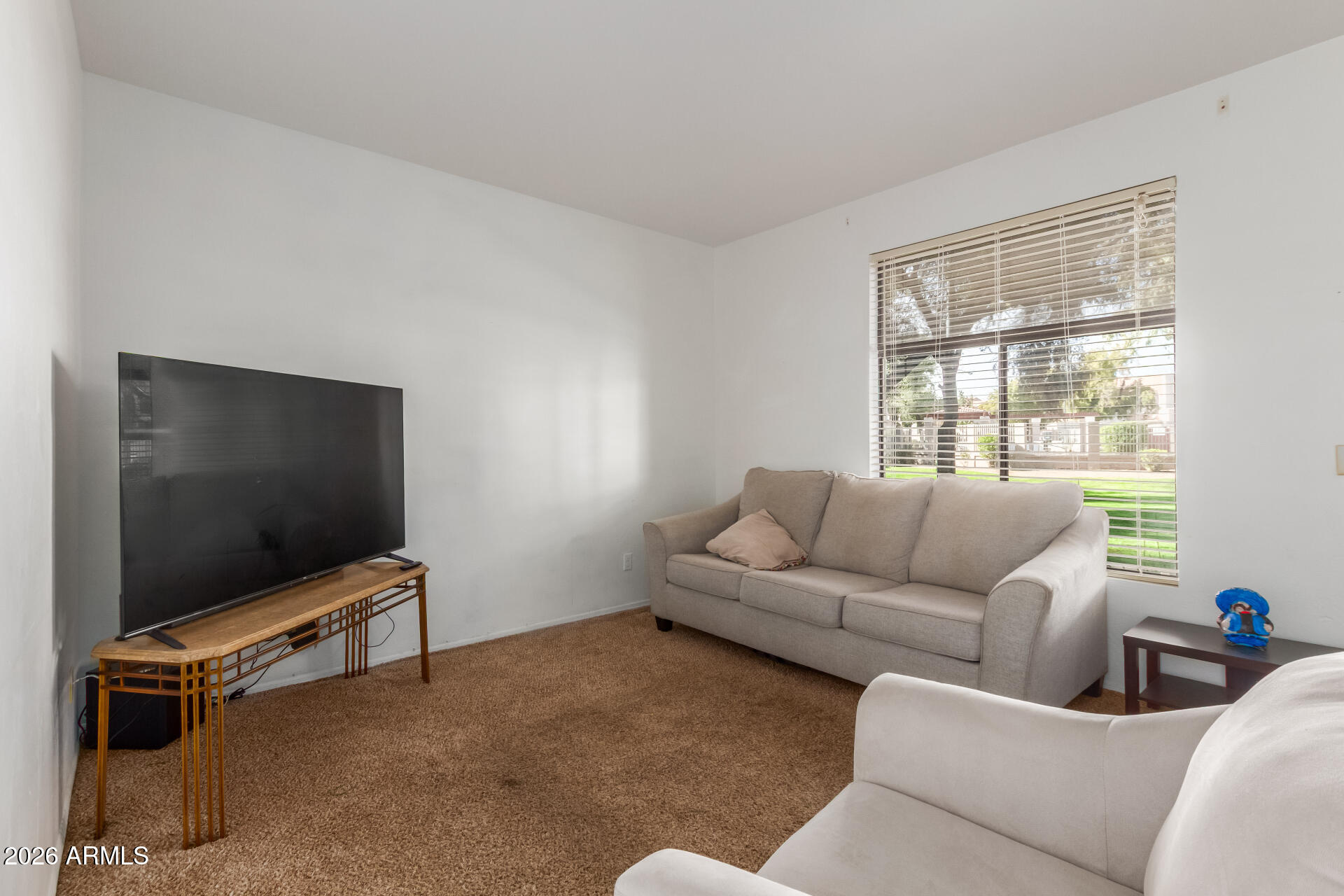 500 N ROOSEVELT Avenue 71