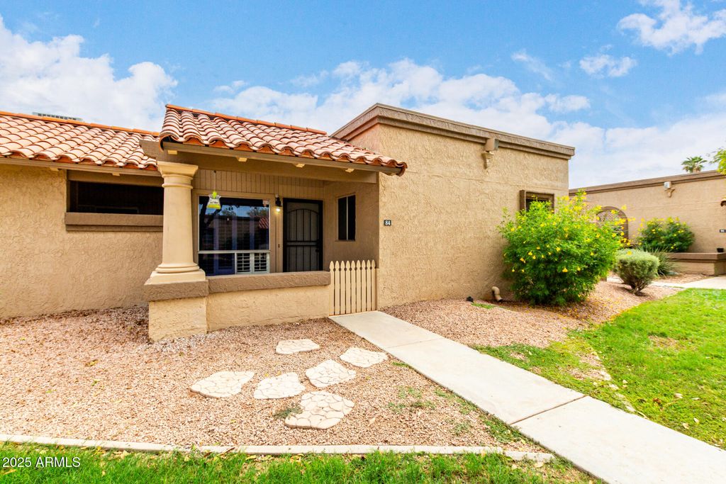 Photo of 97 N Cooper Road #84, Chandler, AZ 85225 (MLS # 6915085)