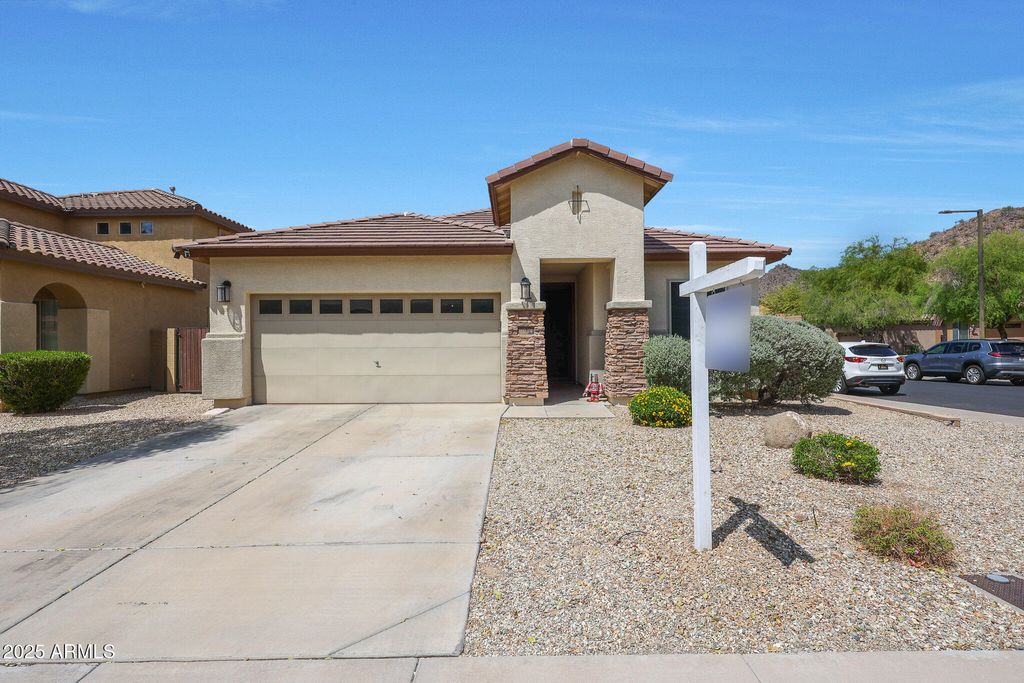 Photo of 7034 W Lone Tree Trail, Peoria, AZ 85383 (MLS # 6918968)