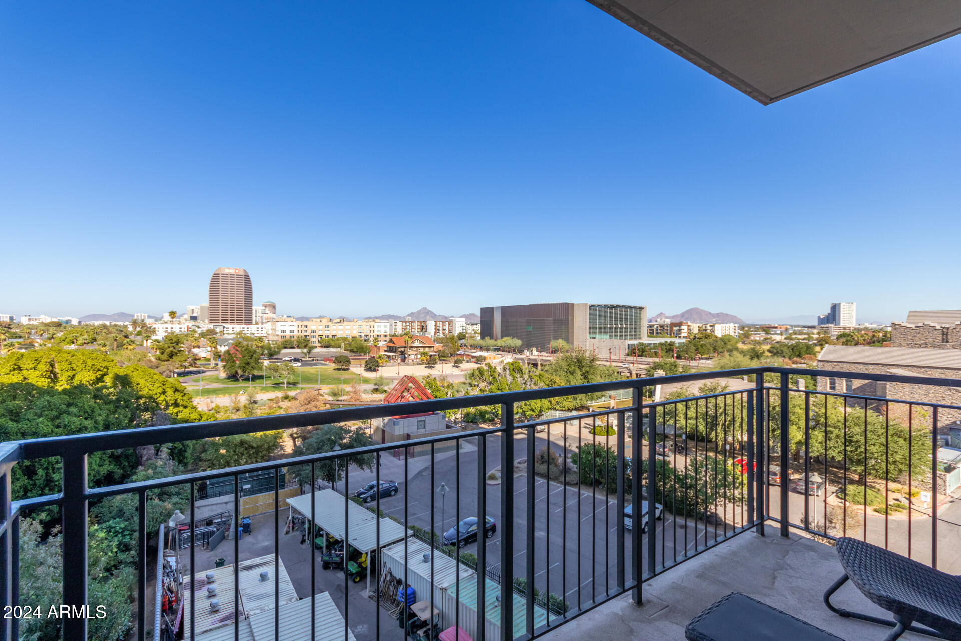 200 W PORTLAND Street 614