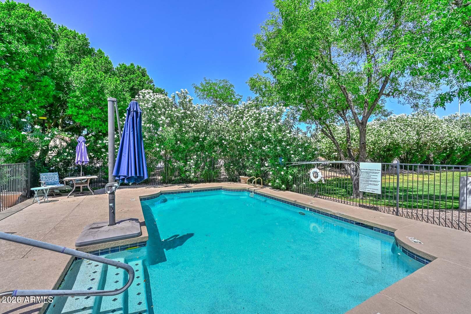 4805 E KACHINA Trail 10