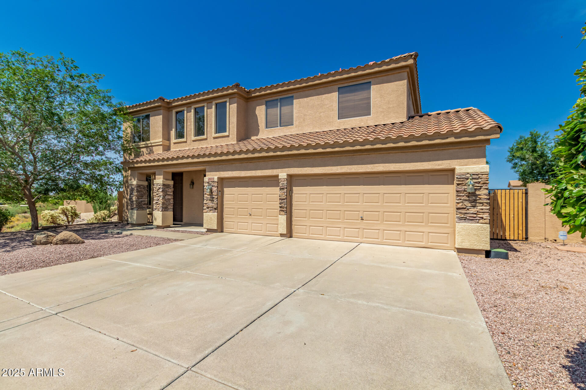 26272 N 73RD Drive