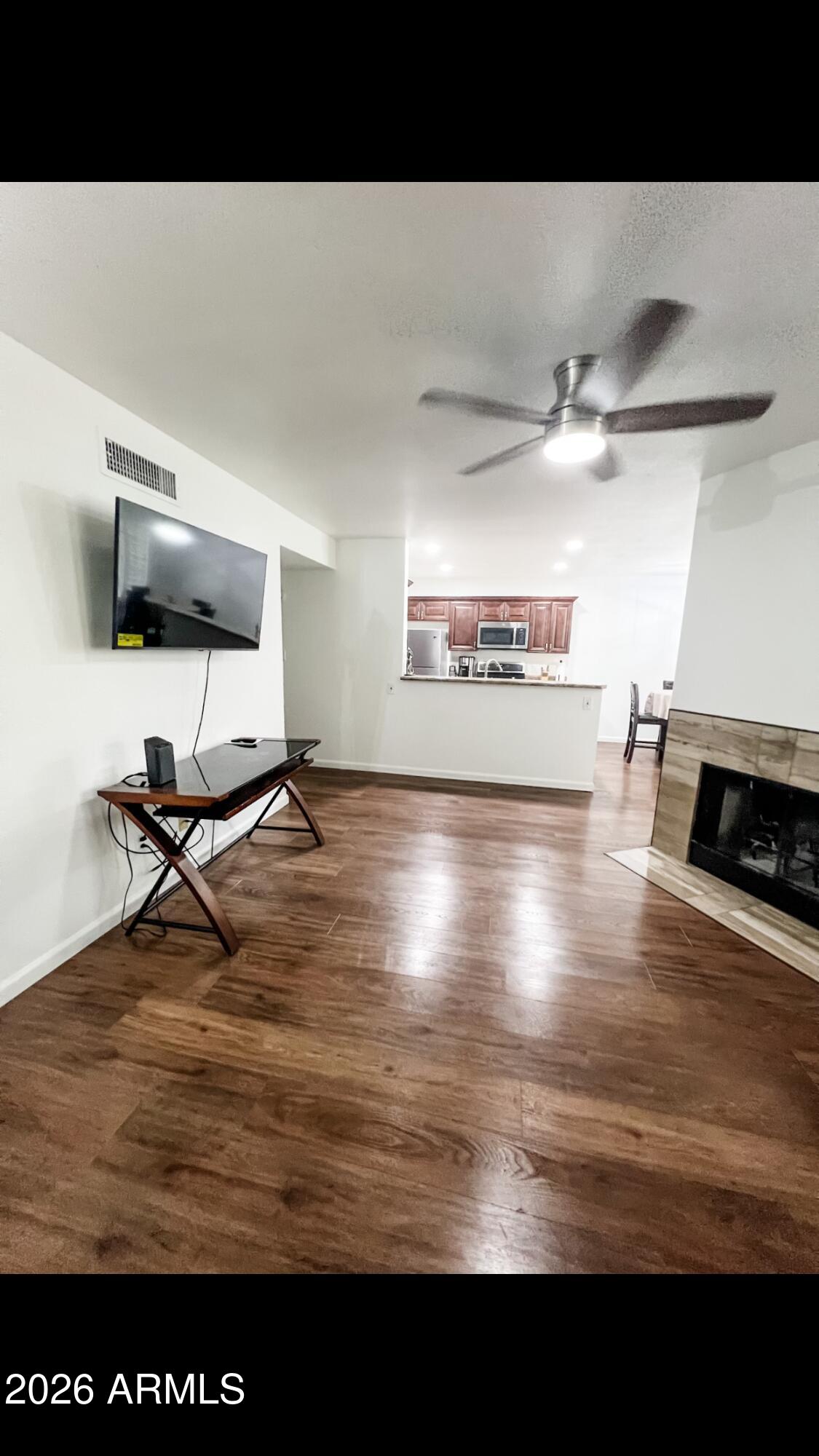 255 S Kyrene Road 108