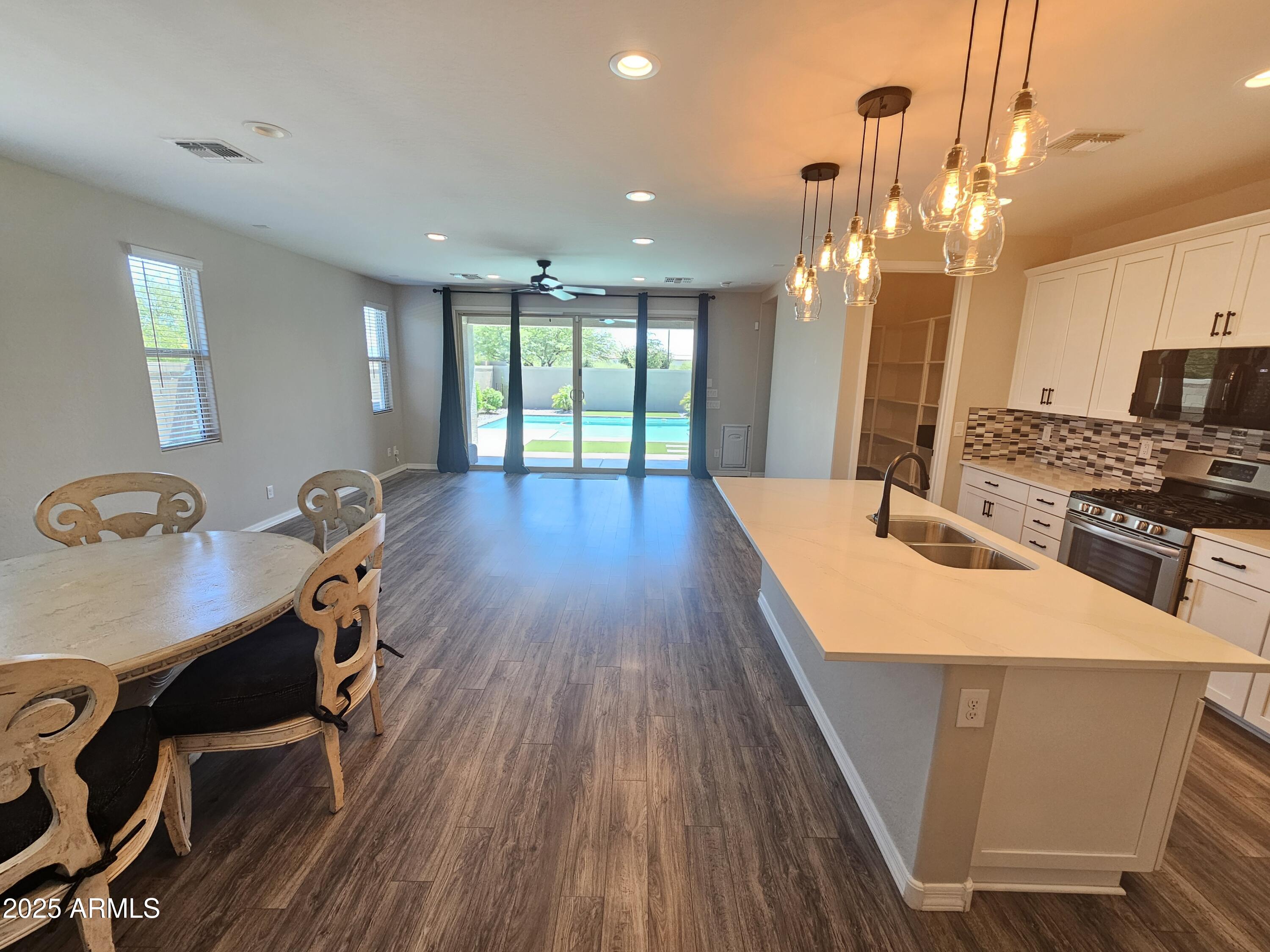 Homes 2 18871 S 209TH Way
