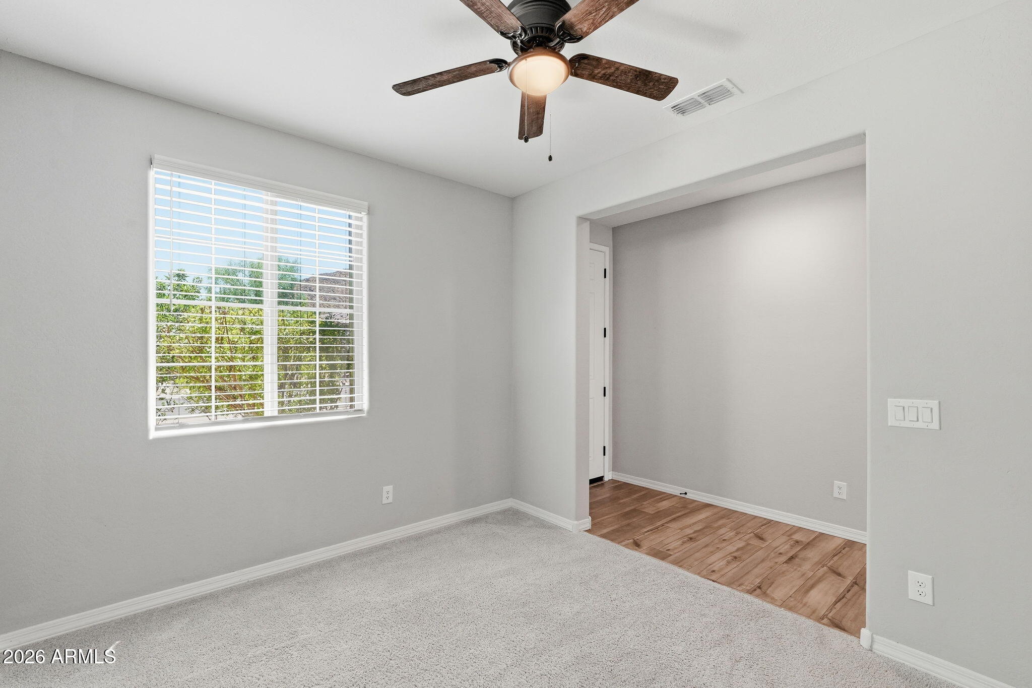 32300 N DAYLIGHT Drive
