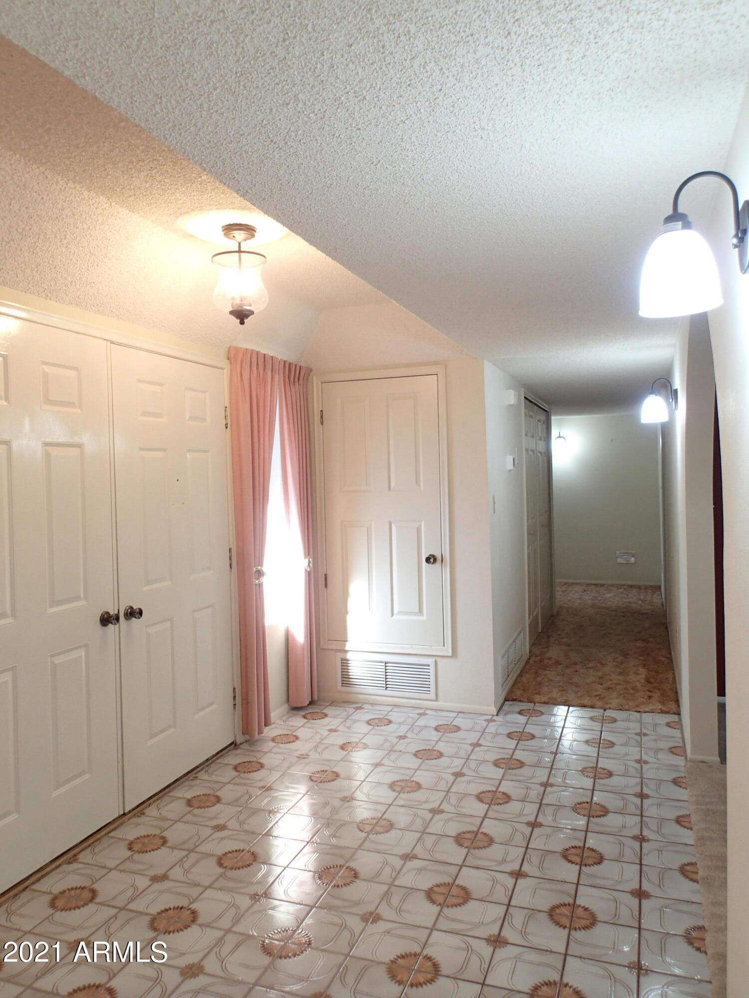 Town & Country Estates Unit#7 - Residential