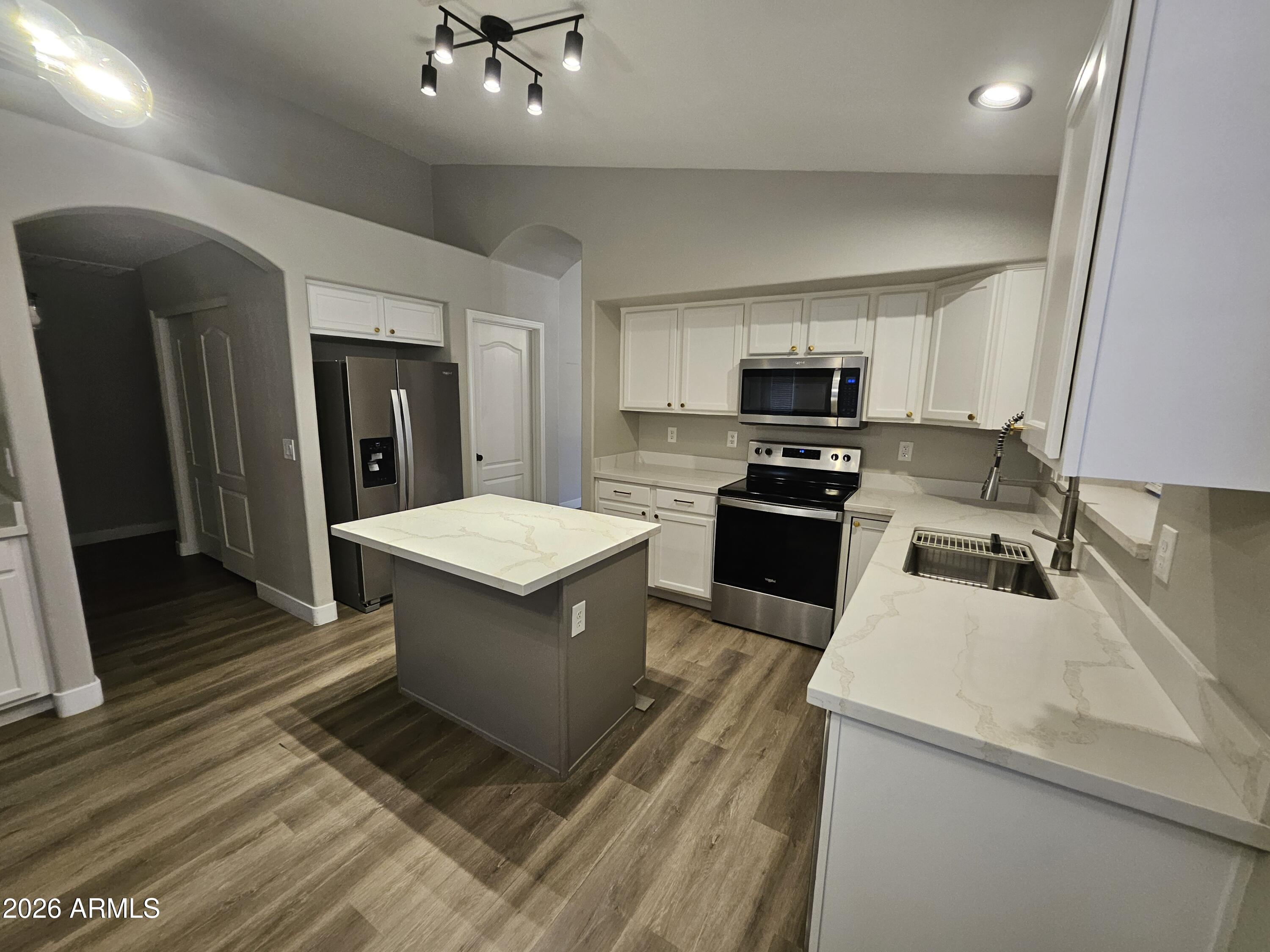 66 W DEXTER Way