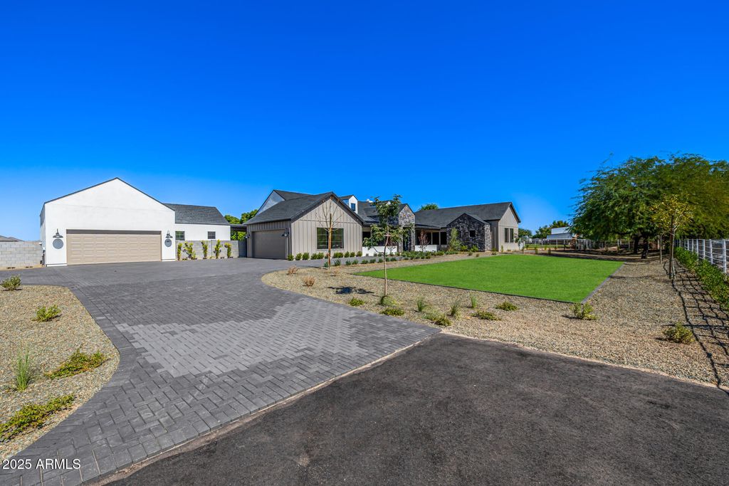 Photo of 23817 S 148th Street, Chandler, AZ 85249 (MLS # 6930739)