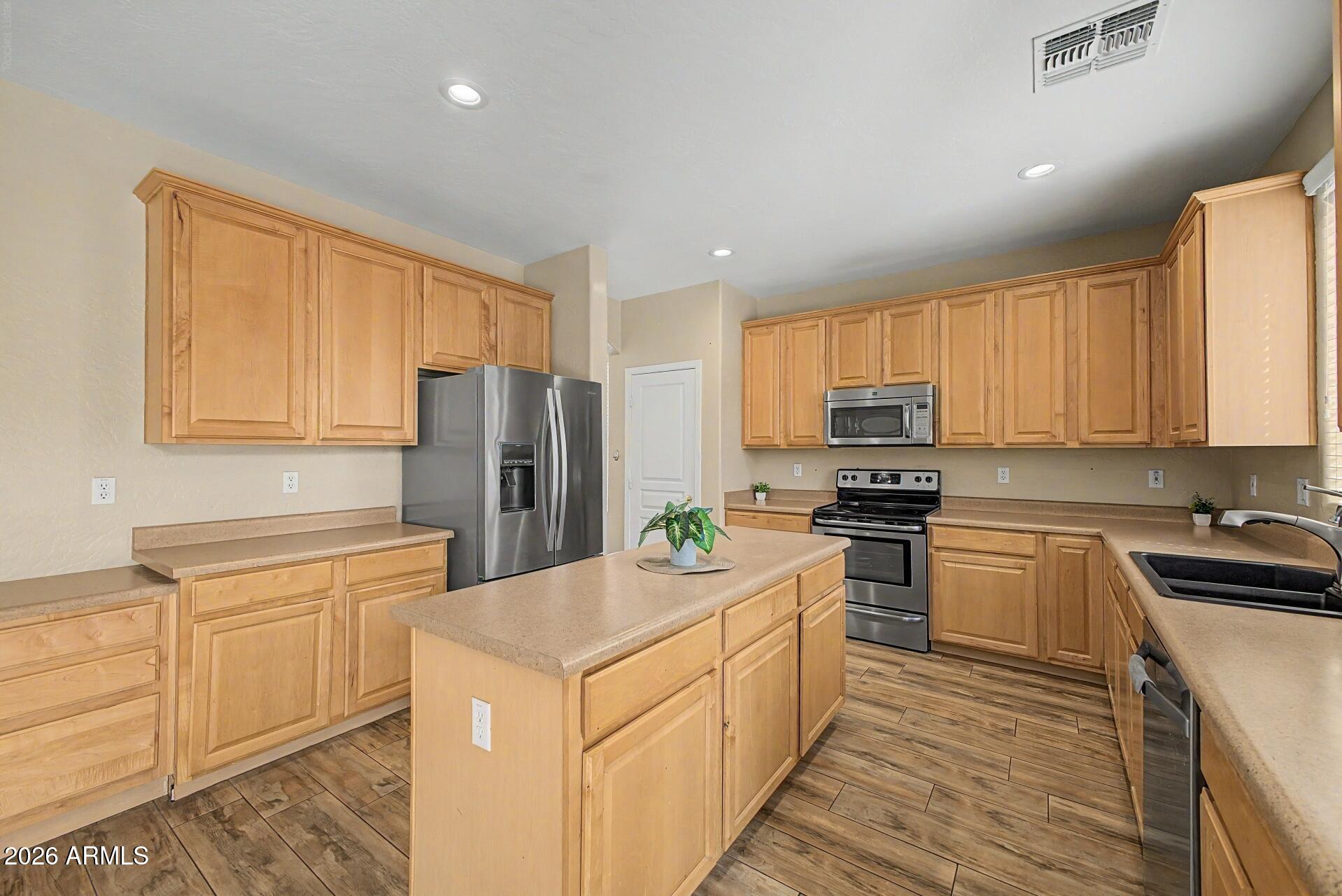 31292 N SADDLEBAG Lane