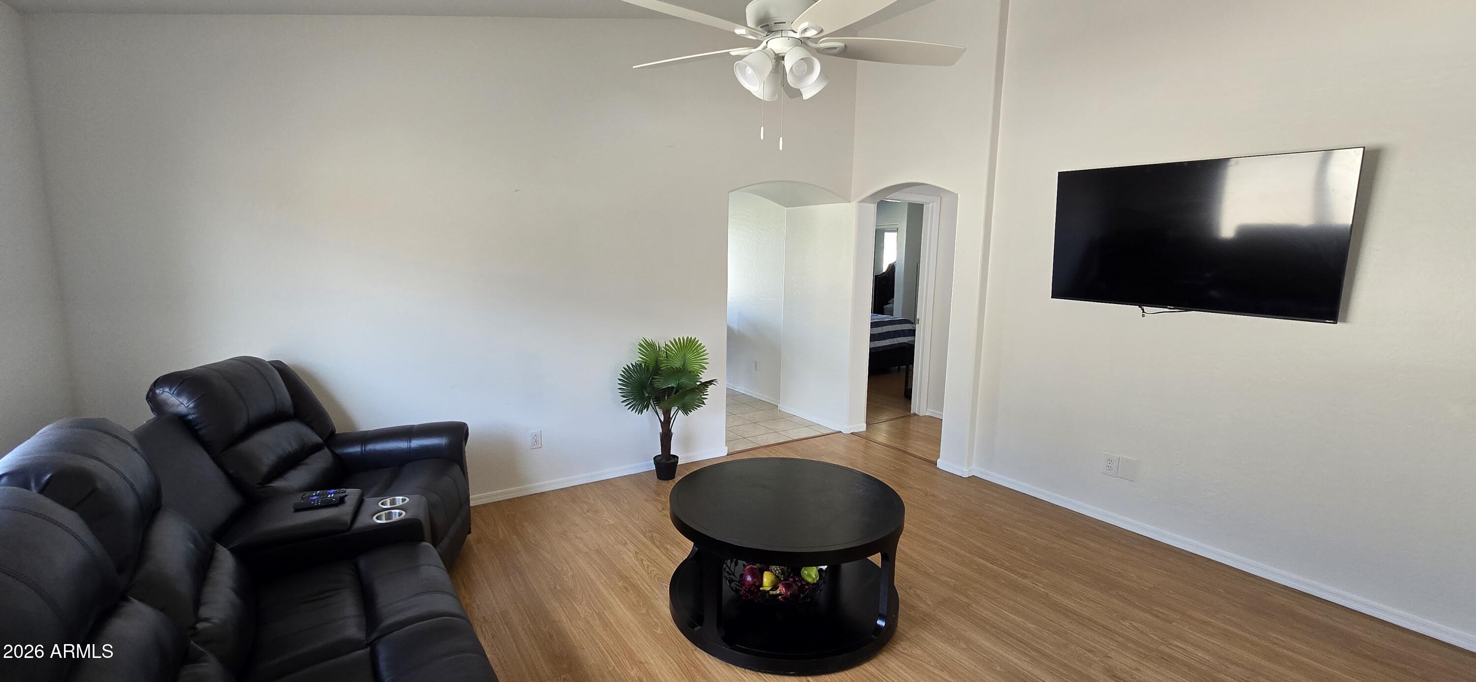 12413 N EL FRIO Street