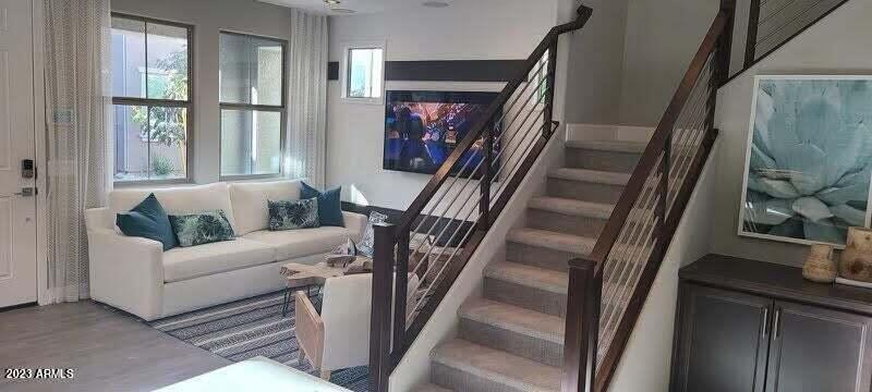 5750 W RAYMOND Street