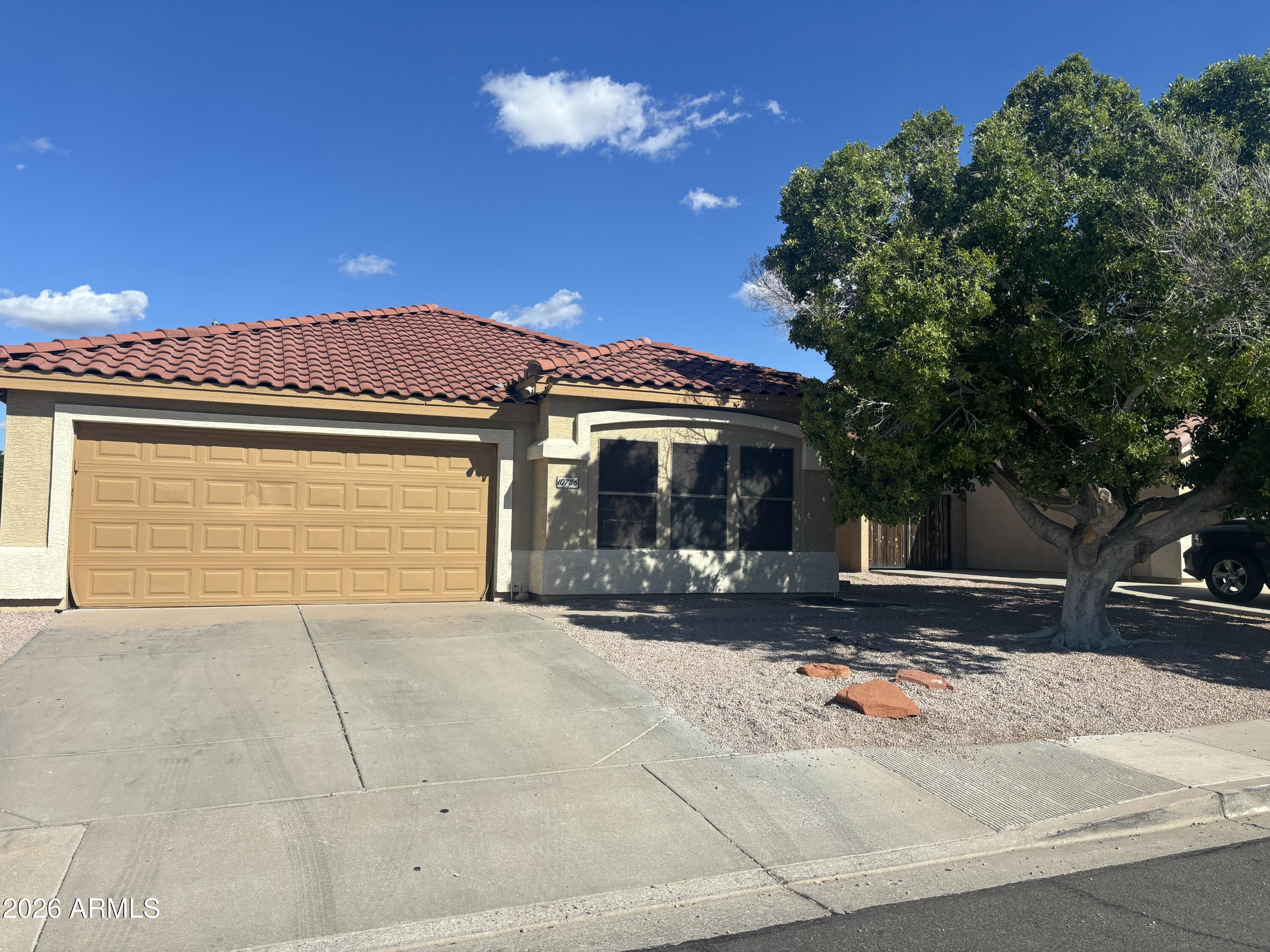 10726 E Bramble Avenue