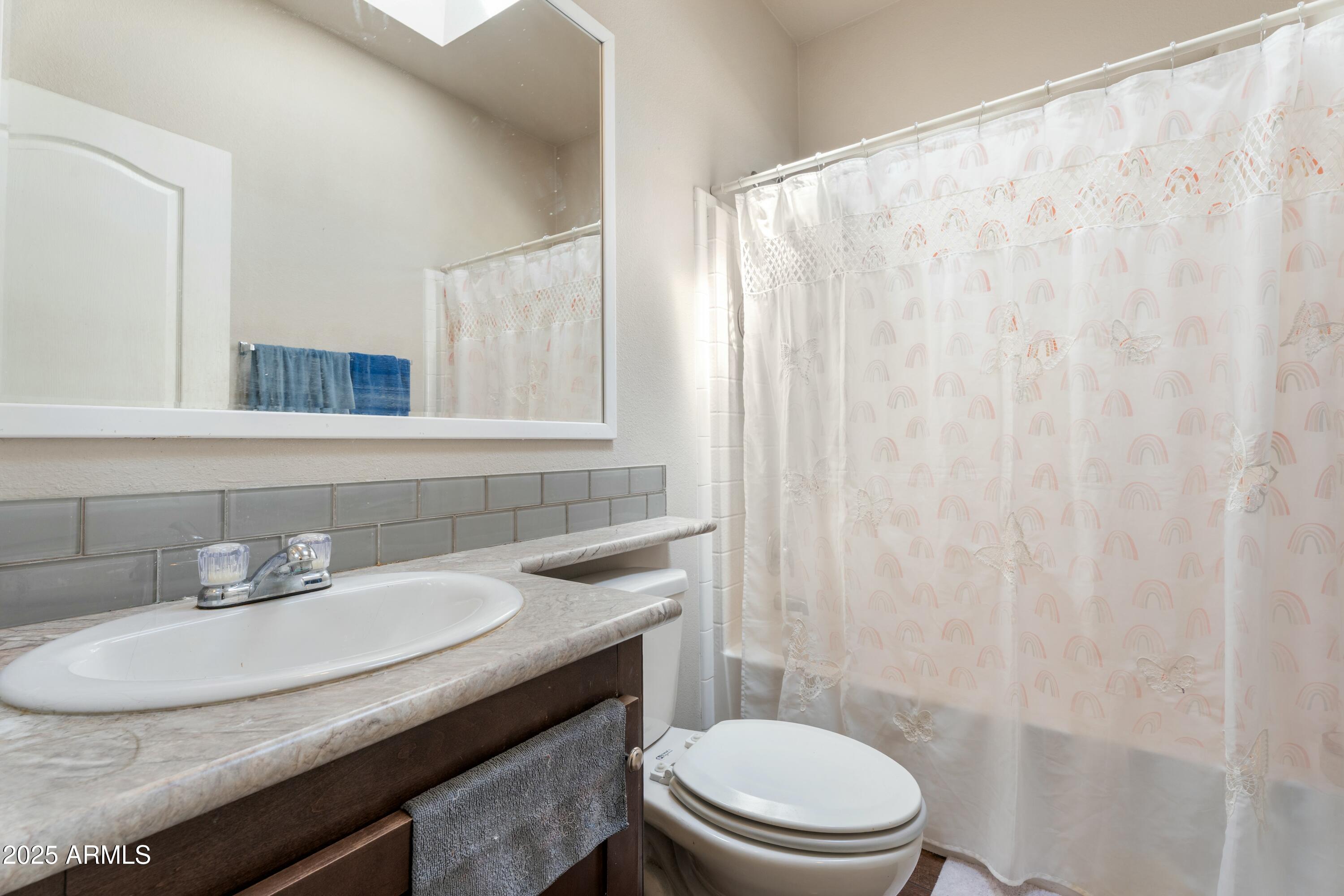 Buckeye, Arizona 85326, United States, 3 Bedrooms Bedrooms, ,2 BathroomsBathrooms,Residential,Pending,117305