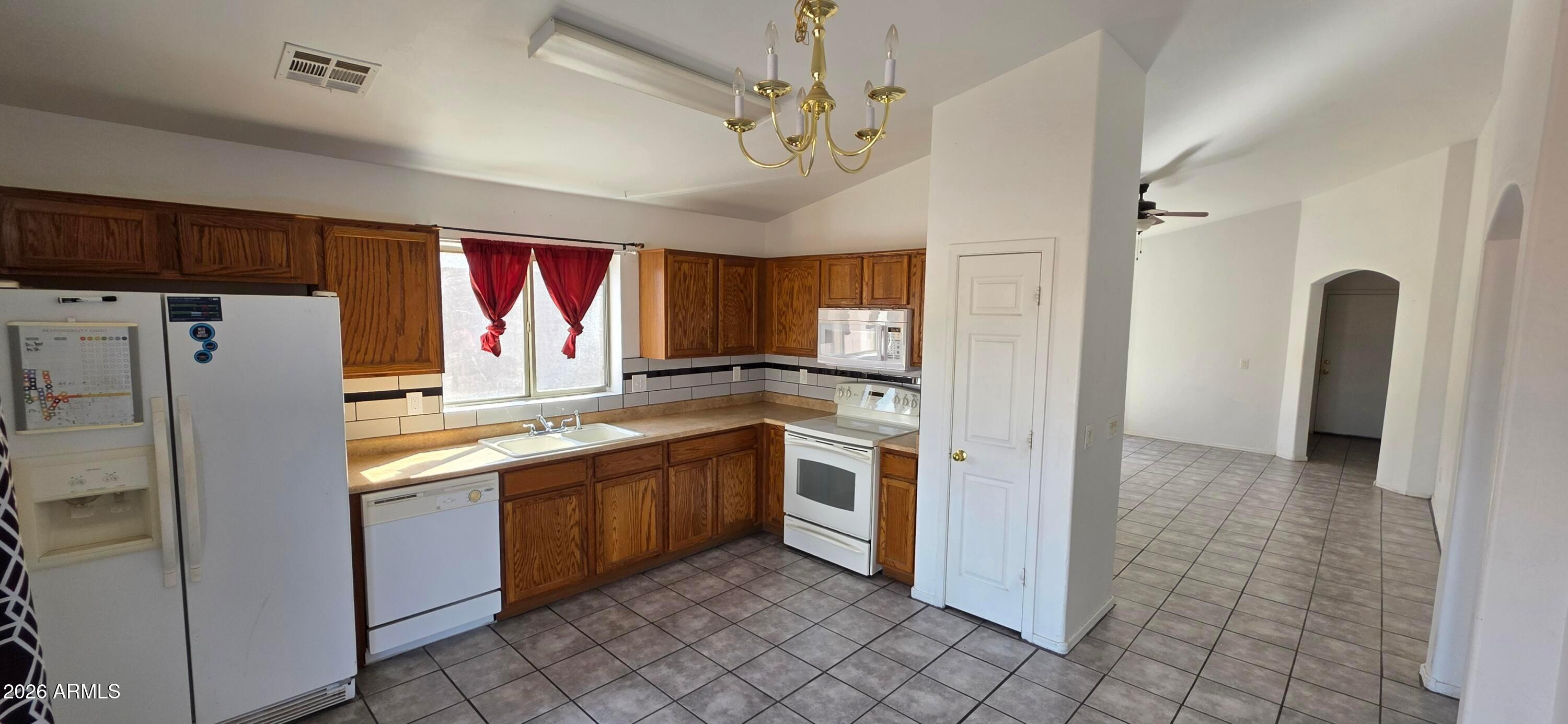 6642 E Lush Vista View