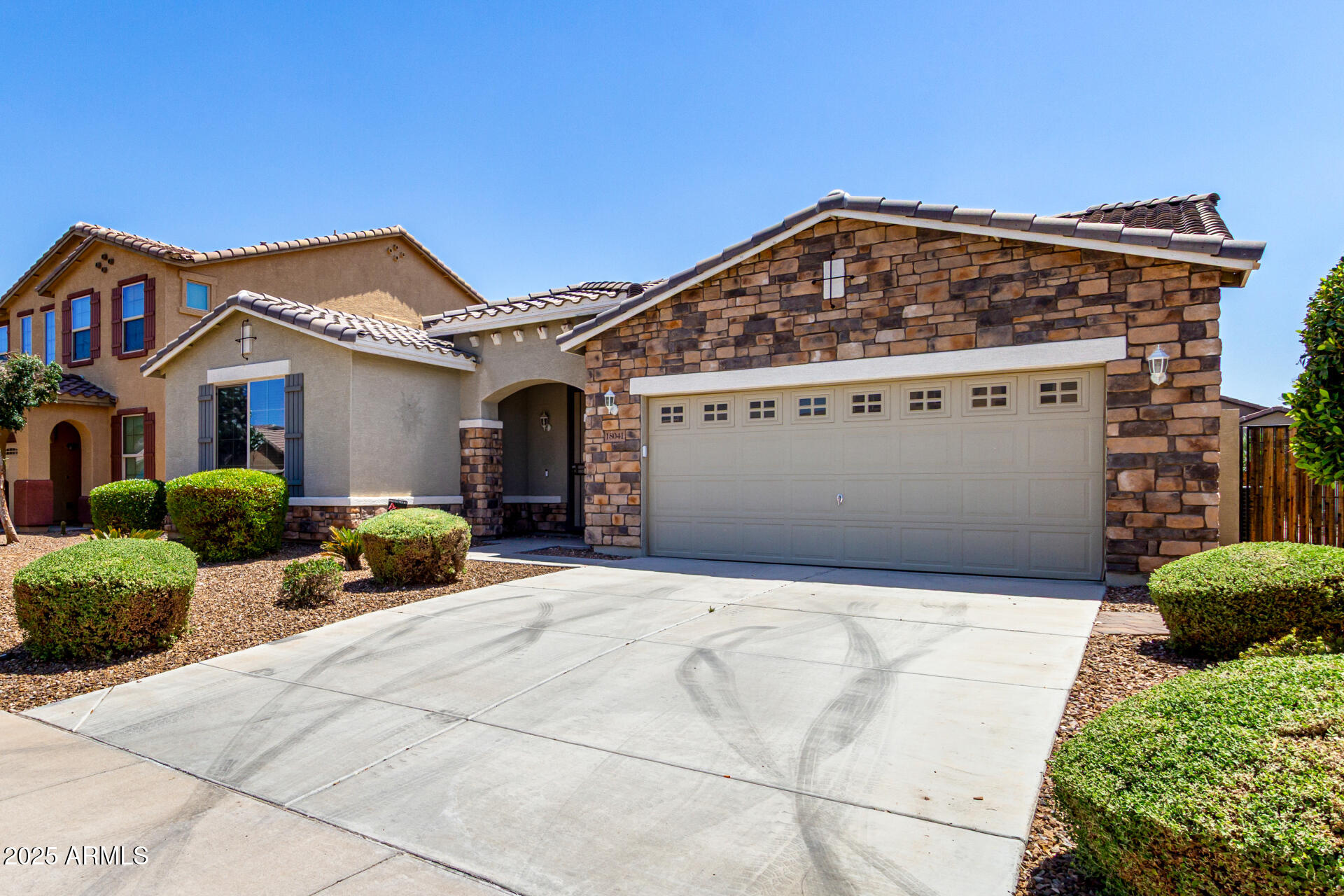 18041 W IVY Lane