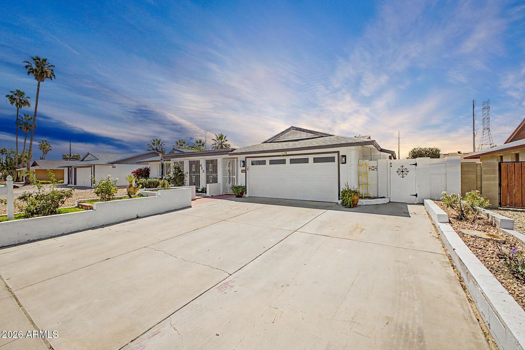 Photo of 613 E Bell De Mar Drive, Tempe, AZ 85283 (MLS # 7027313)