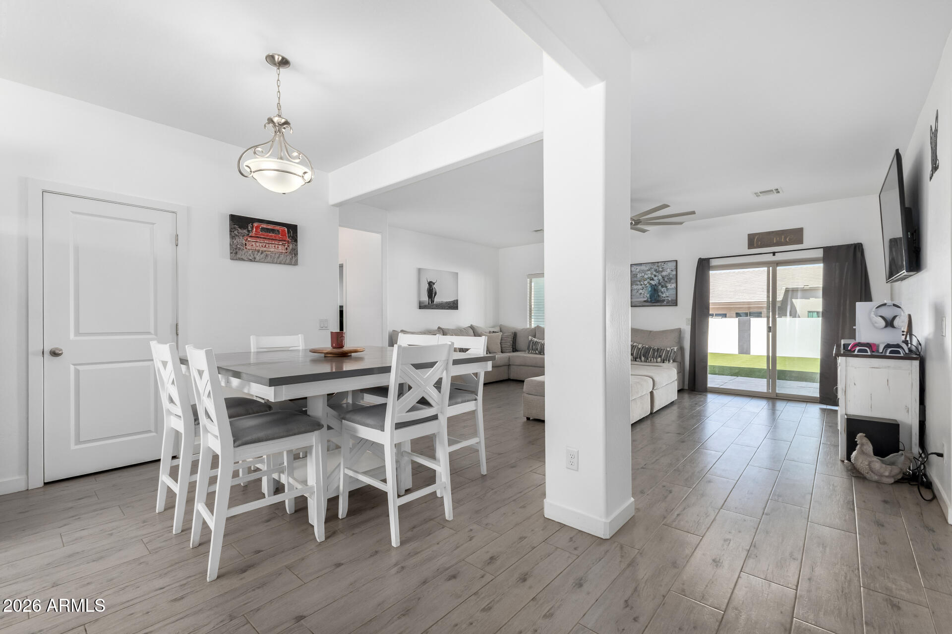 5722 E Red Bird Lane