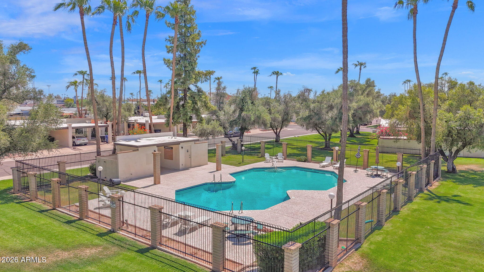 1732 E ALAMEDA Drive