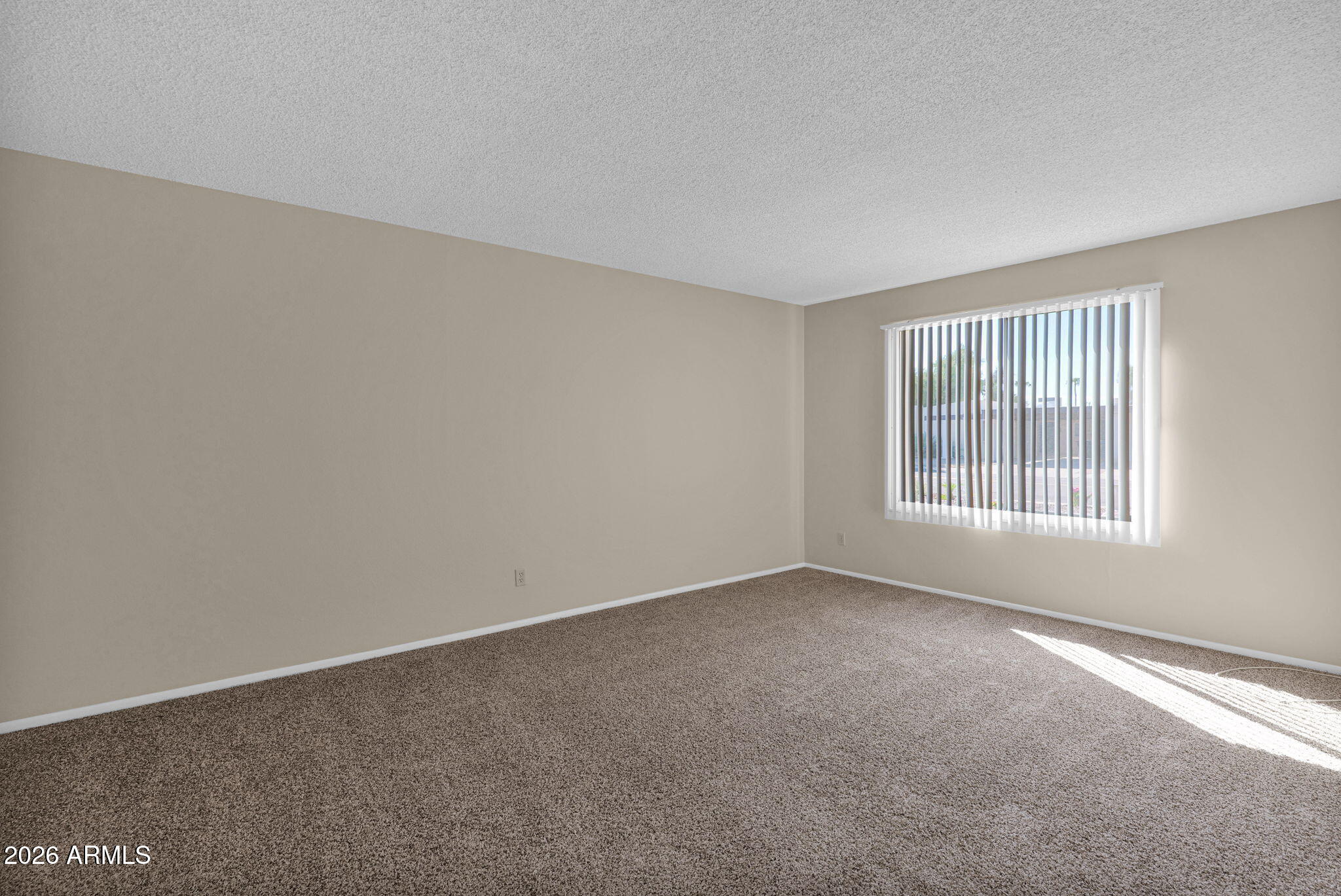 1732 E ALAMEDA Drive