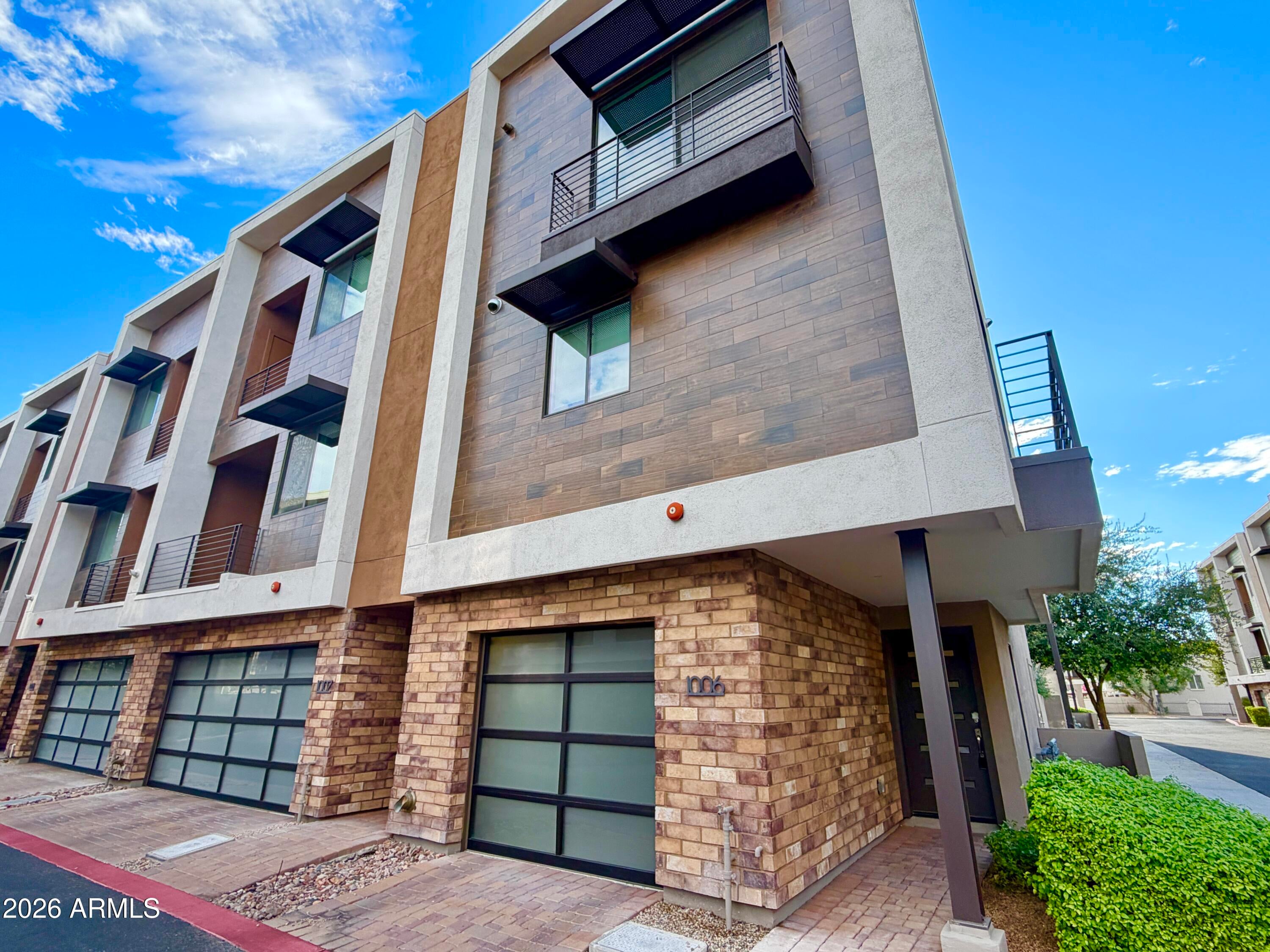 3233 N 70th Street Unit 1006