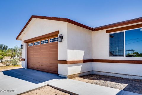 A home in Tonopah