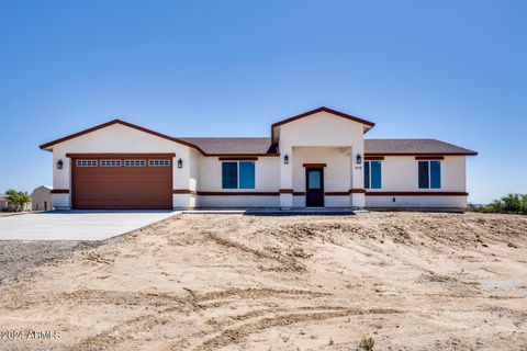 A home in Tonopah