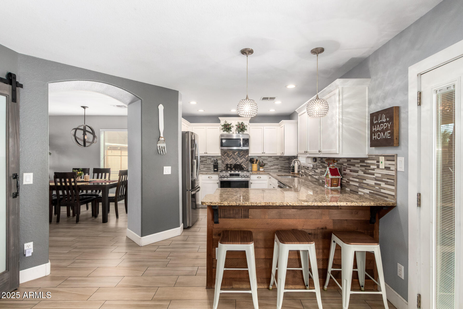 13129 W CLARENDON Avenue