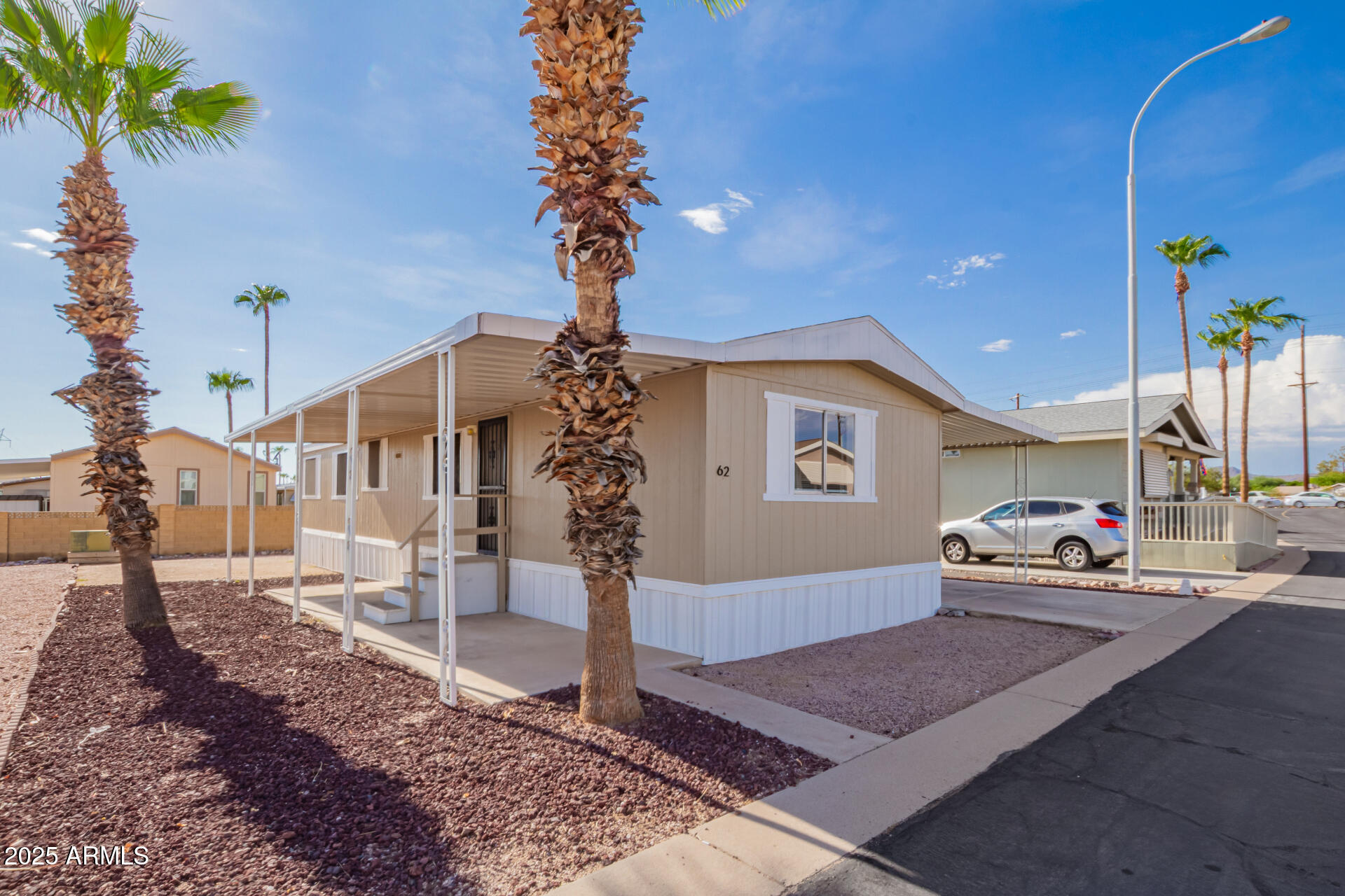 9427 E UNIVERSITY Drive 62