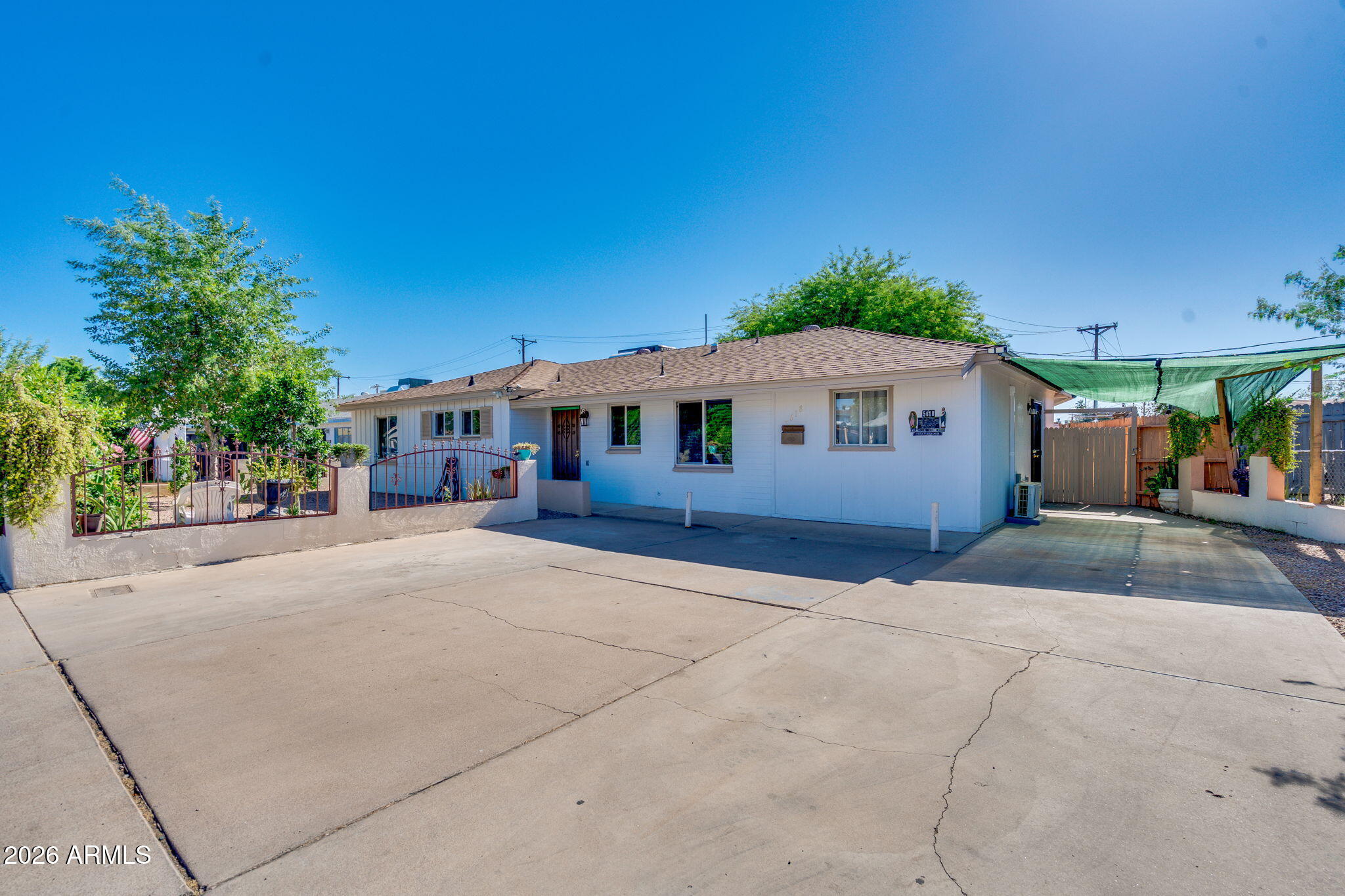 5618 N 35TH Drive