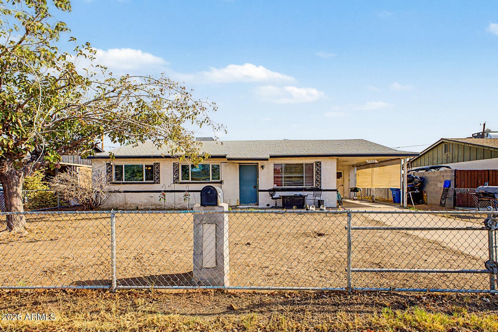 Photo of 3405 W Sunnyside Avenue, Phoenix, AZ 85029 (MLS # 7073170)