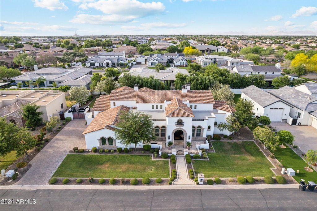Photo of 2748 E Warbler Road, Gilbert, AZ 85297 (MLS # 6923964)