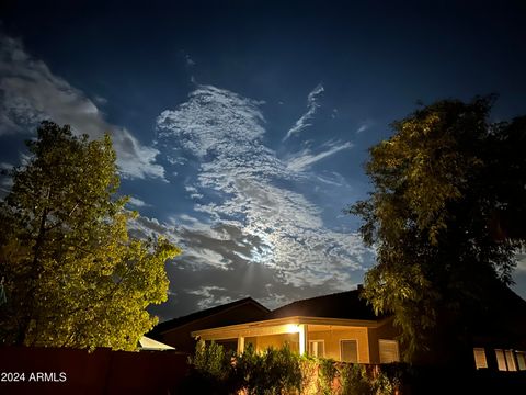 A home in Cave Creek