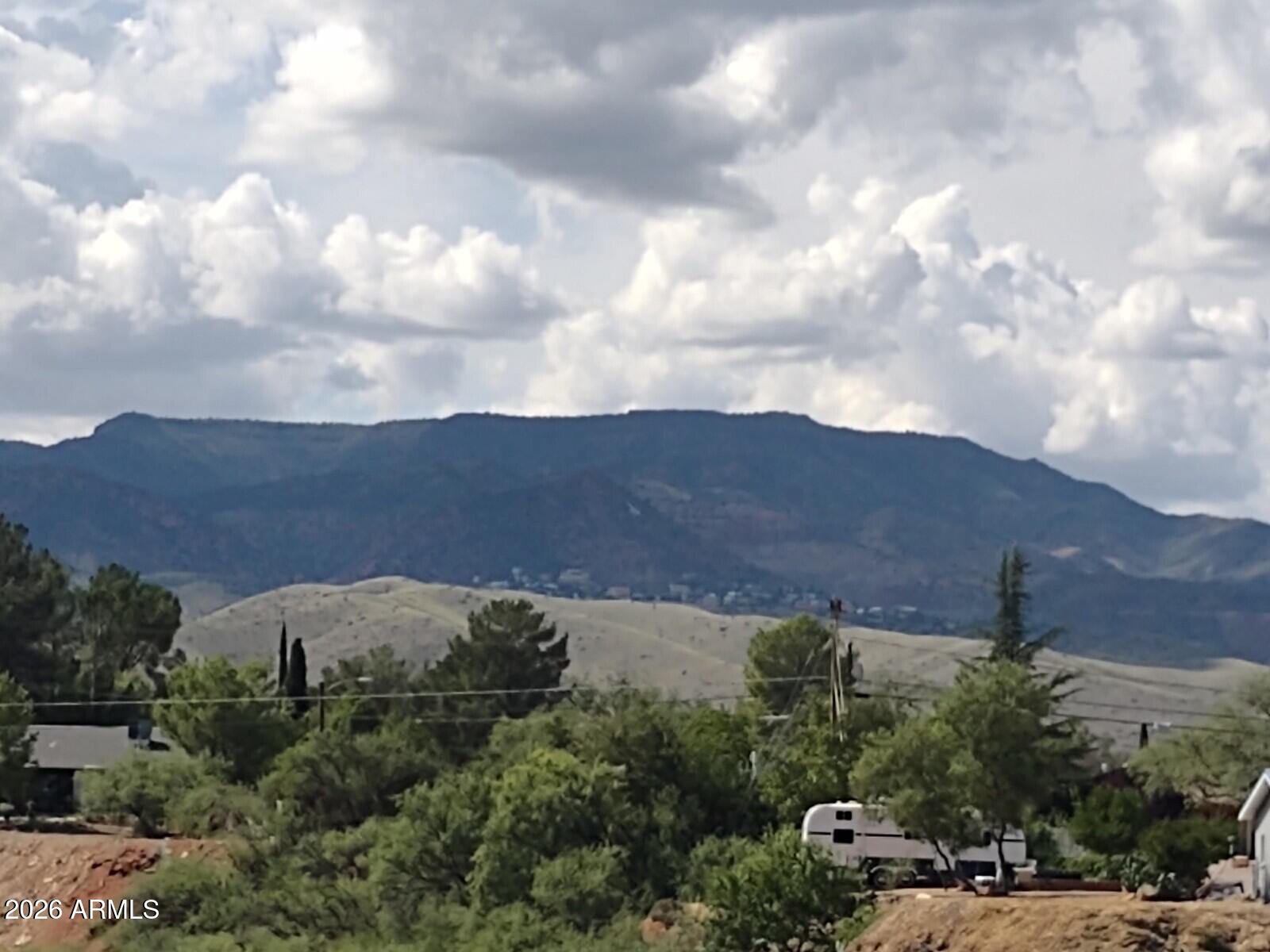 5xx N WILLARD Drive -