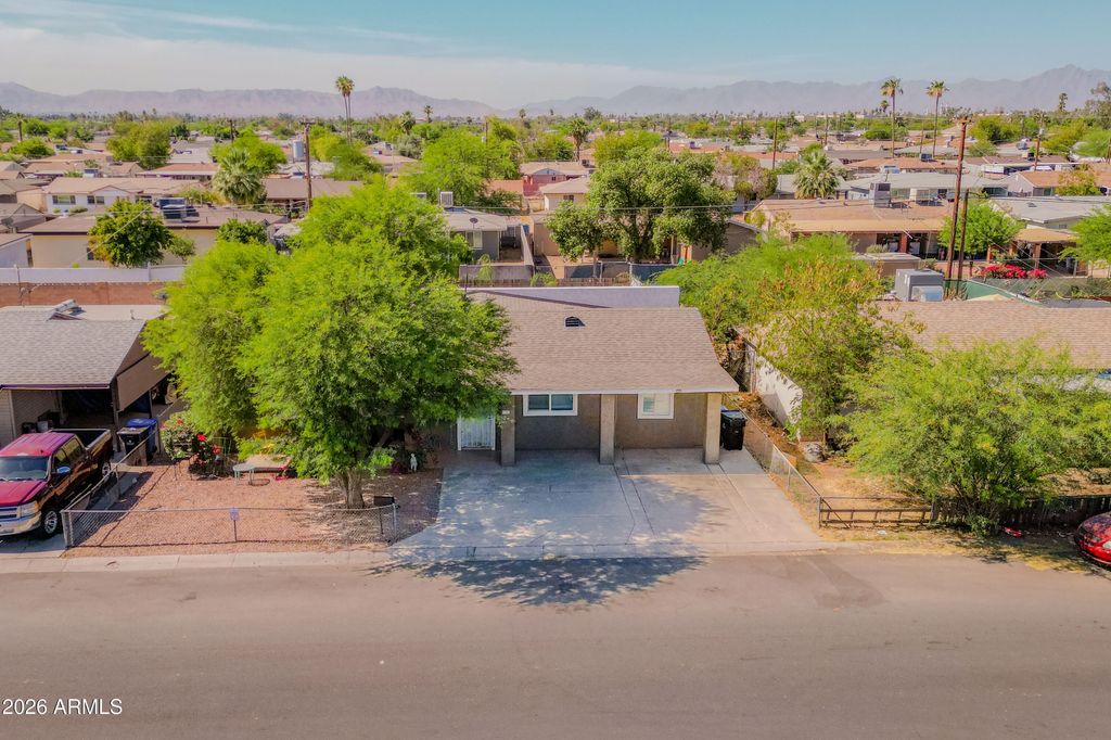 Photo of 3801 W Wilshire Drive, Phoenix, AZ 85009 (MLS # 7032044)