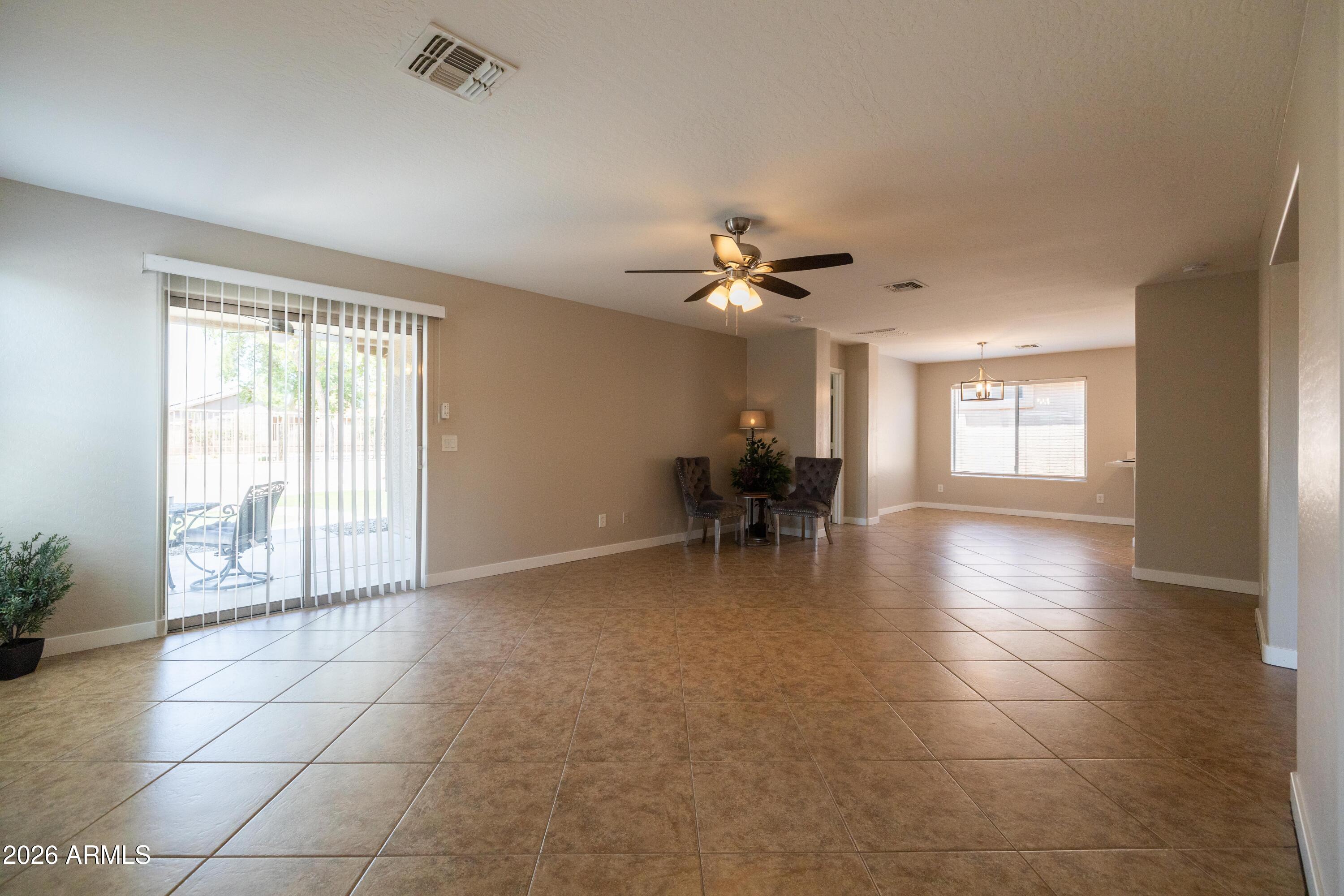 3226 W ALTA VISTA Road