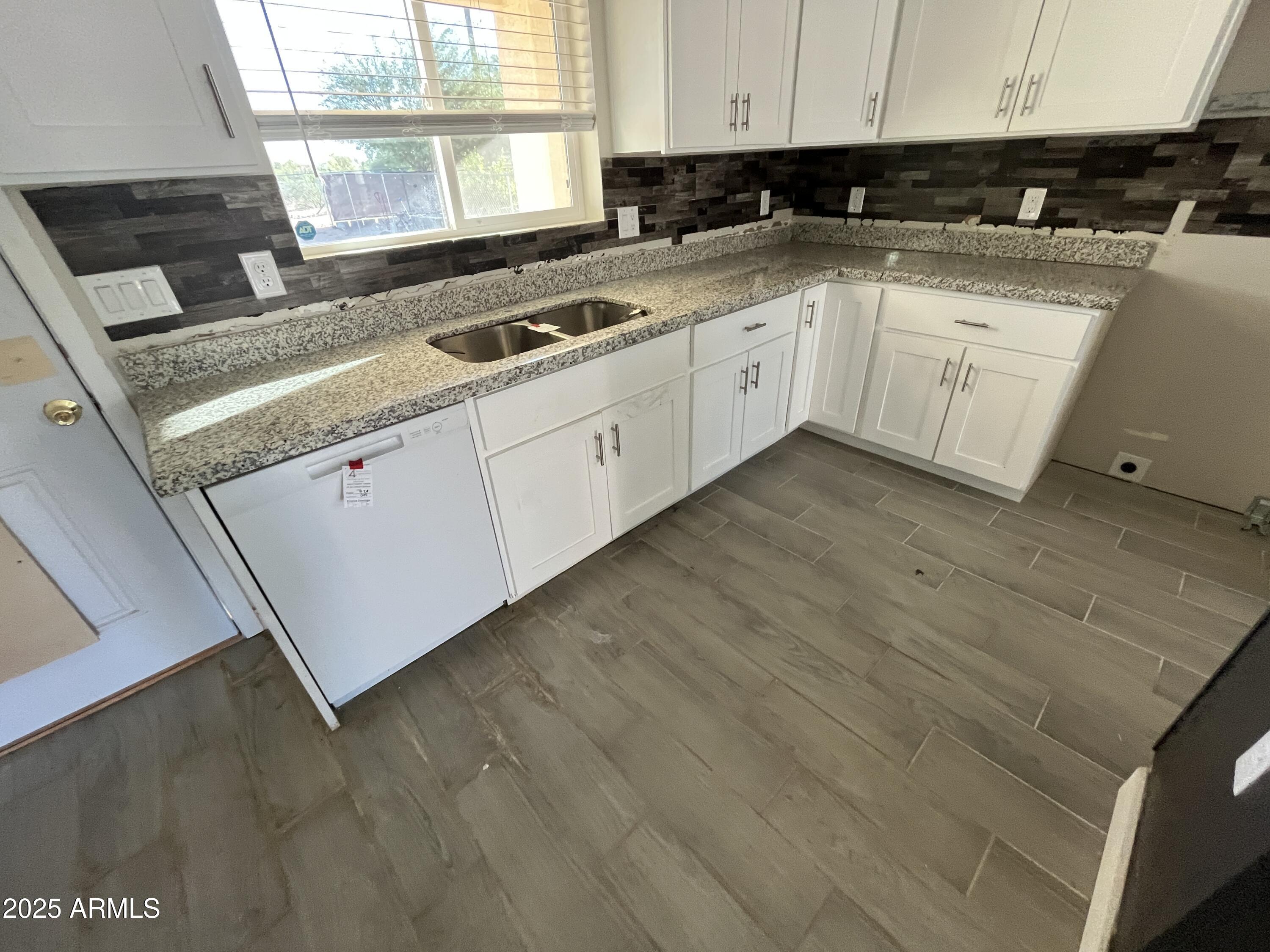 21770 W HARDING Avenue