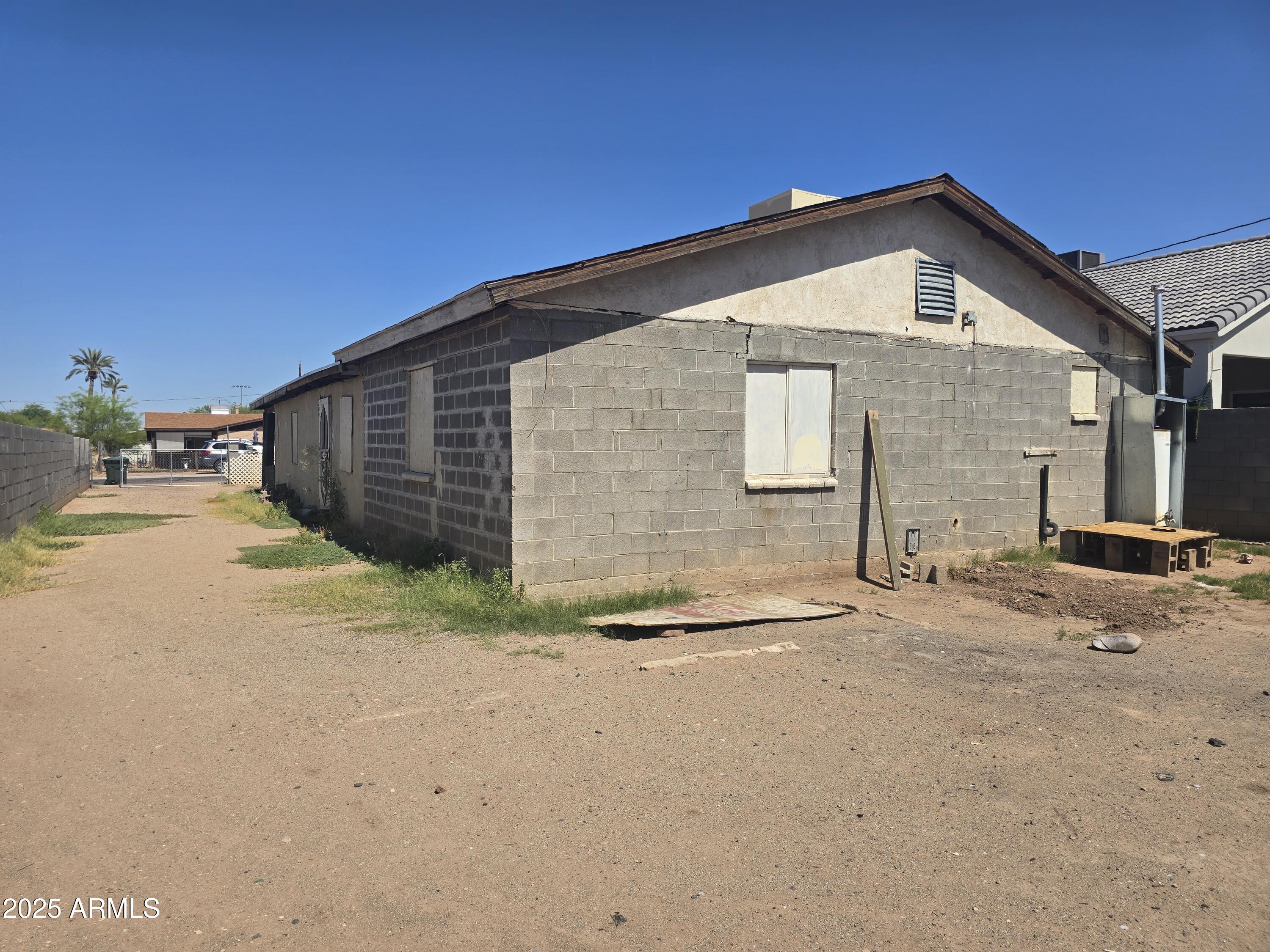 4422 S 8TH Place
