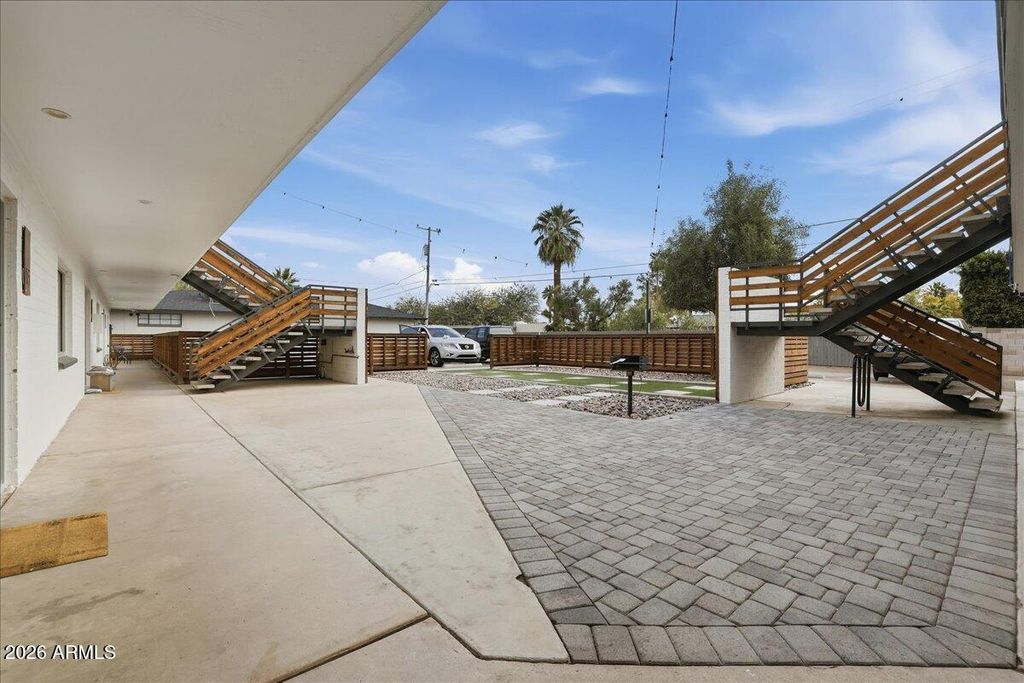 Photo of 813 E Marlette Avenue, Phoenix, AZ 85014 (MLS # 6977139)