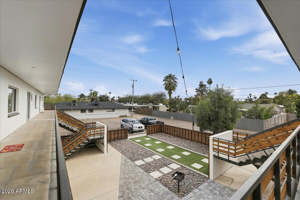 813 E Marlette Avenue