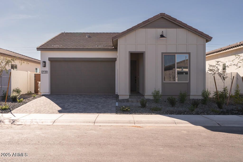 Photo of 2139 E Mill Road, San Tan Valley, AZ 85140 (MLS # 6959605)