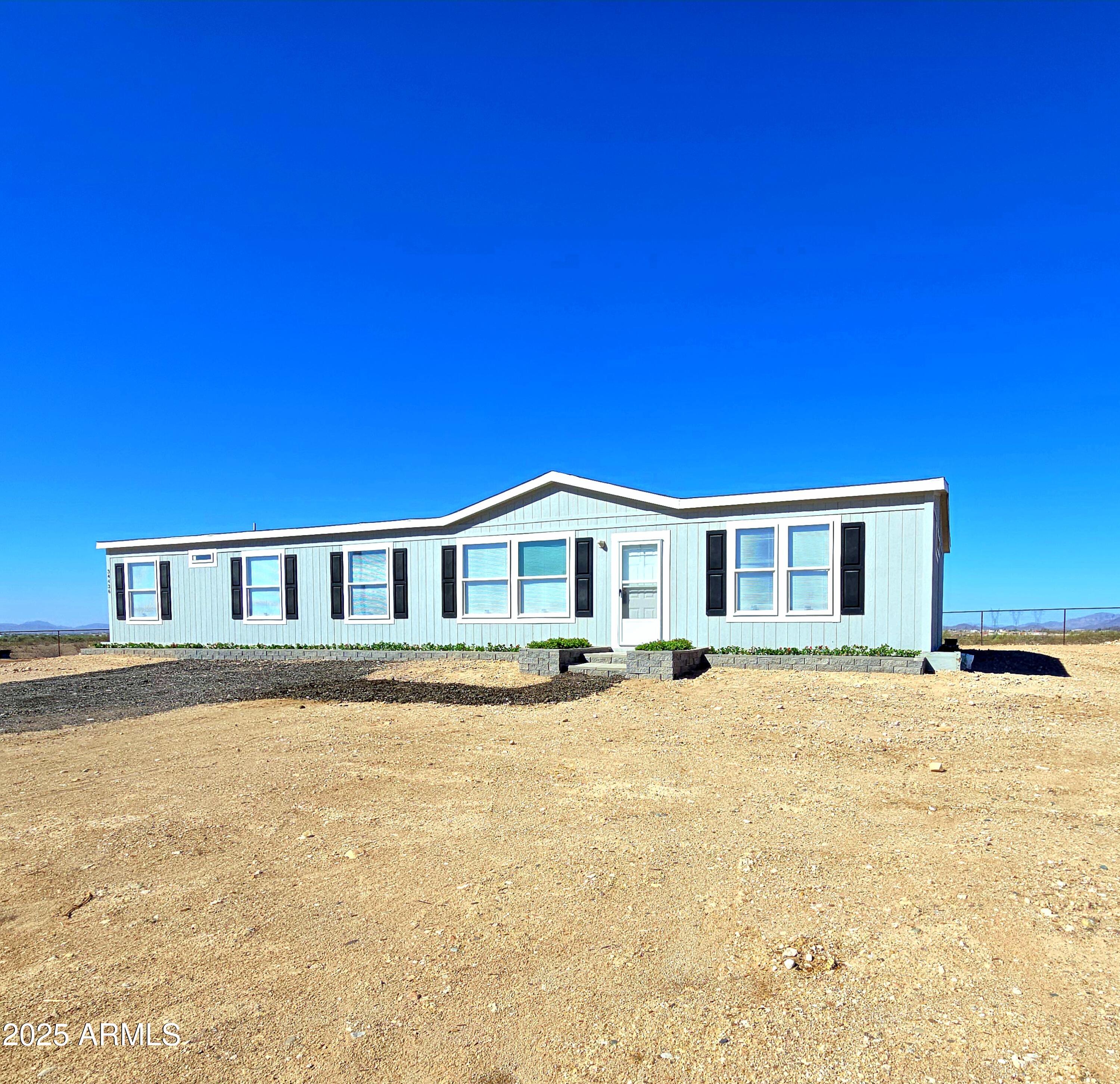 34436 W HUNTINGTON Drive