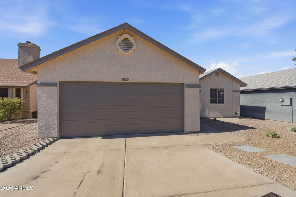 Photo of 1502 E Rockwood Drive, Phoenix, AZ 85024 (MLS # 7032836)