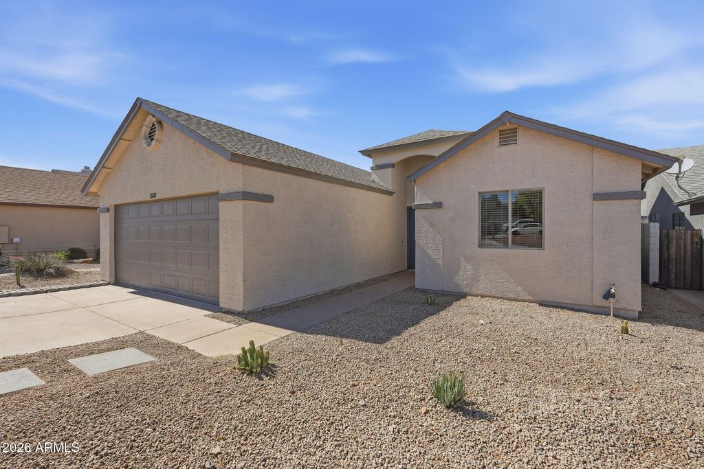 Photo of 1502 E Rockwood Drive, Phoenix, AZ 85024 (MLS # 7032836)