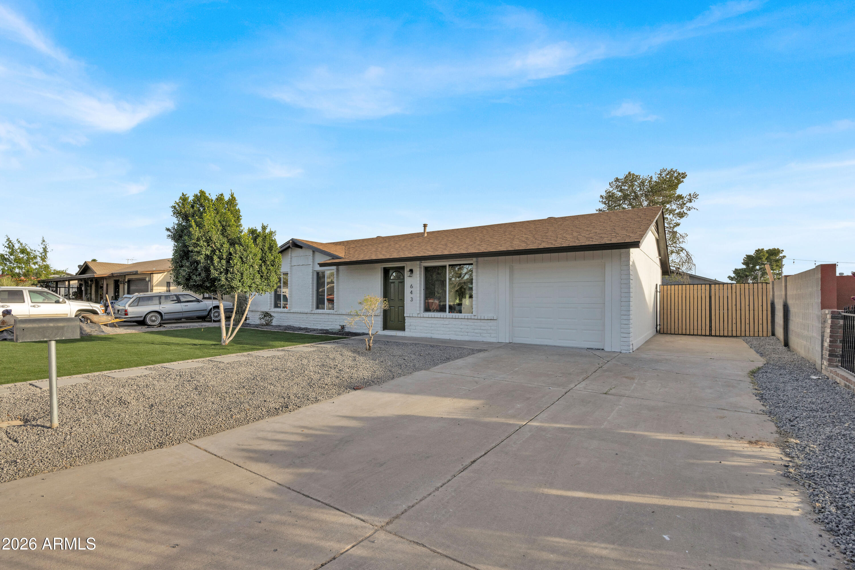 643 E HARMONY Avenue