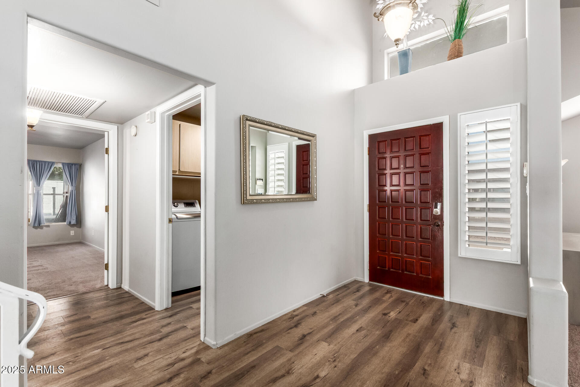 3940 W PARK VIEW Lane