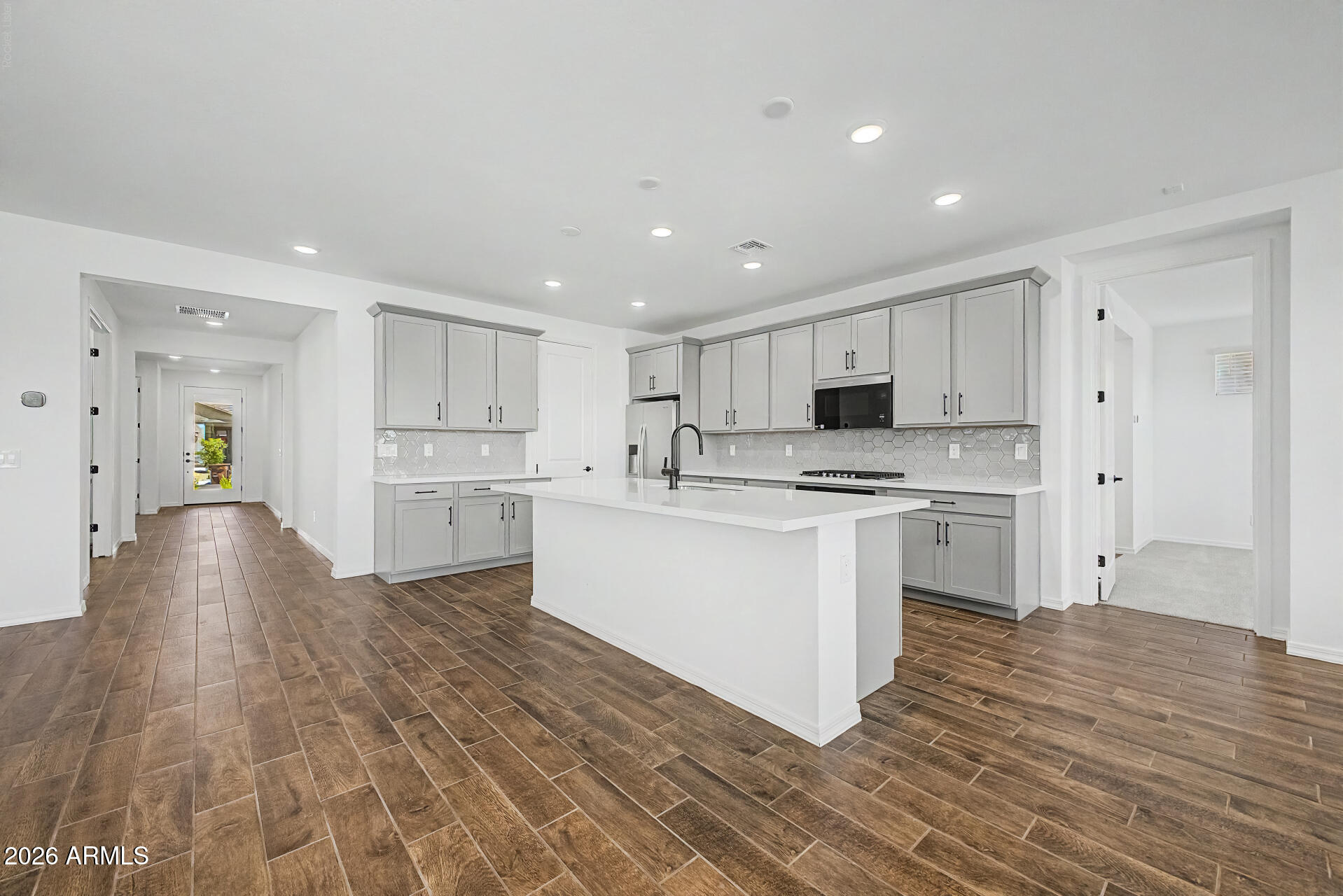 34380 N Timberlake Manor