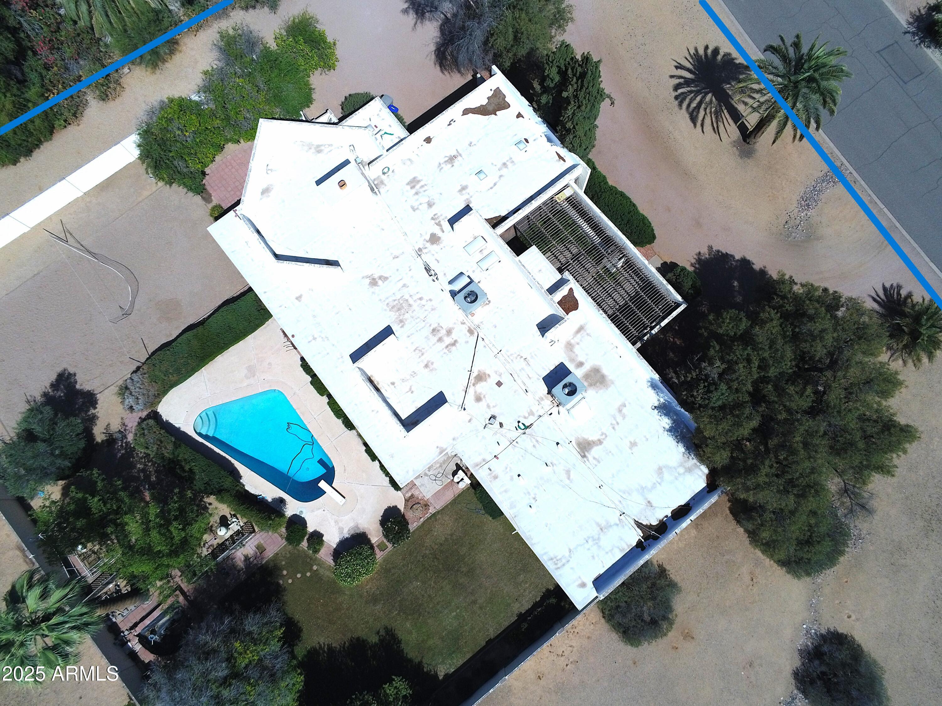 5905 E DONNA Lane
