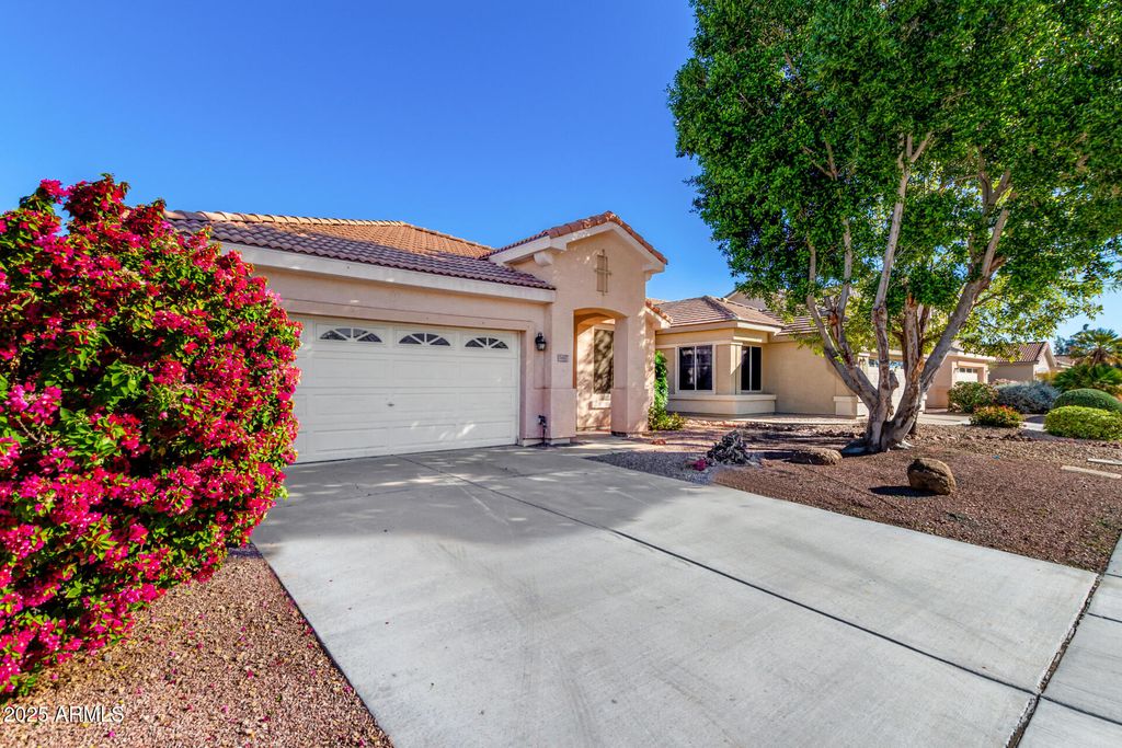 Photo of 1402 E Shannon Street, Chandler, AZ 85225 (MLS # 6954890)